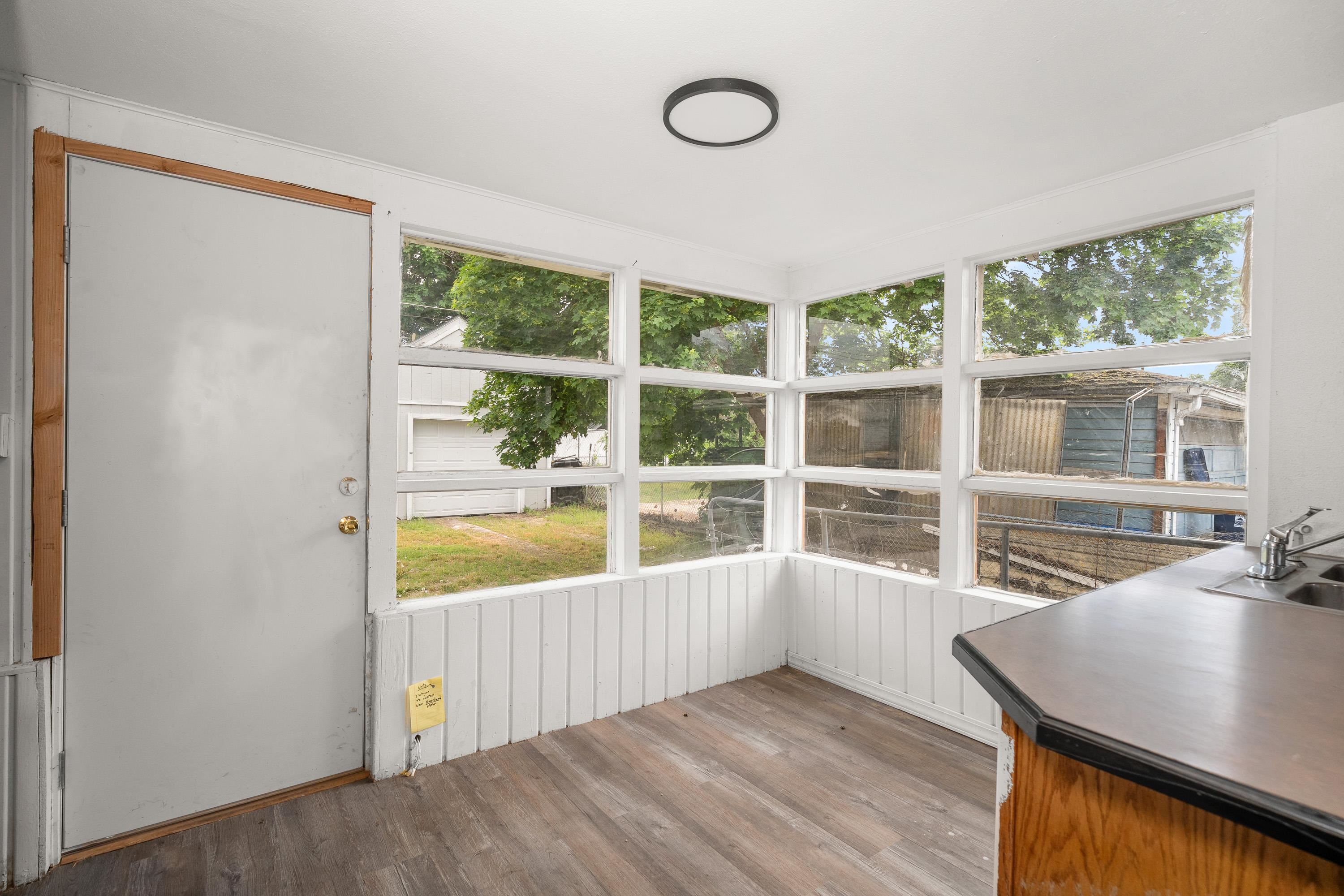 2528 E Rowan Ave - Photo 15
