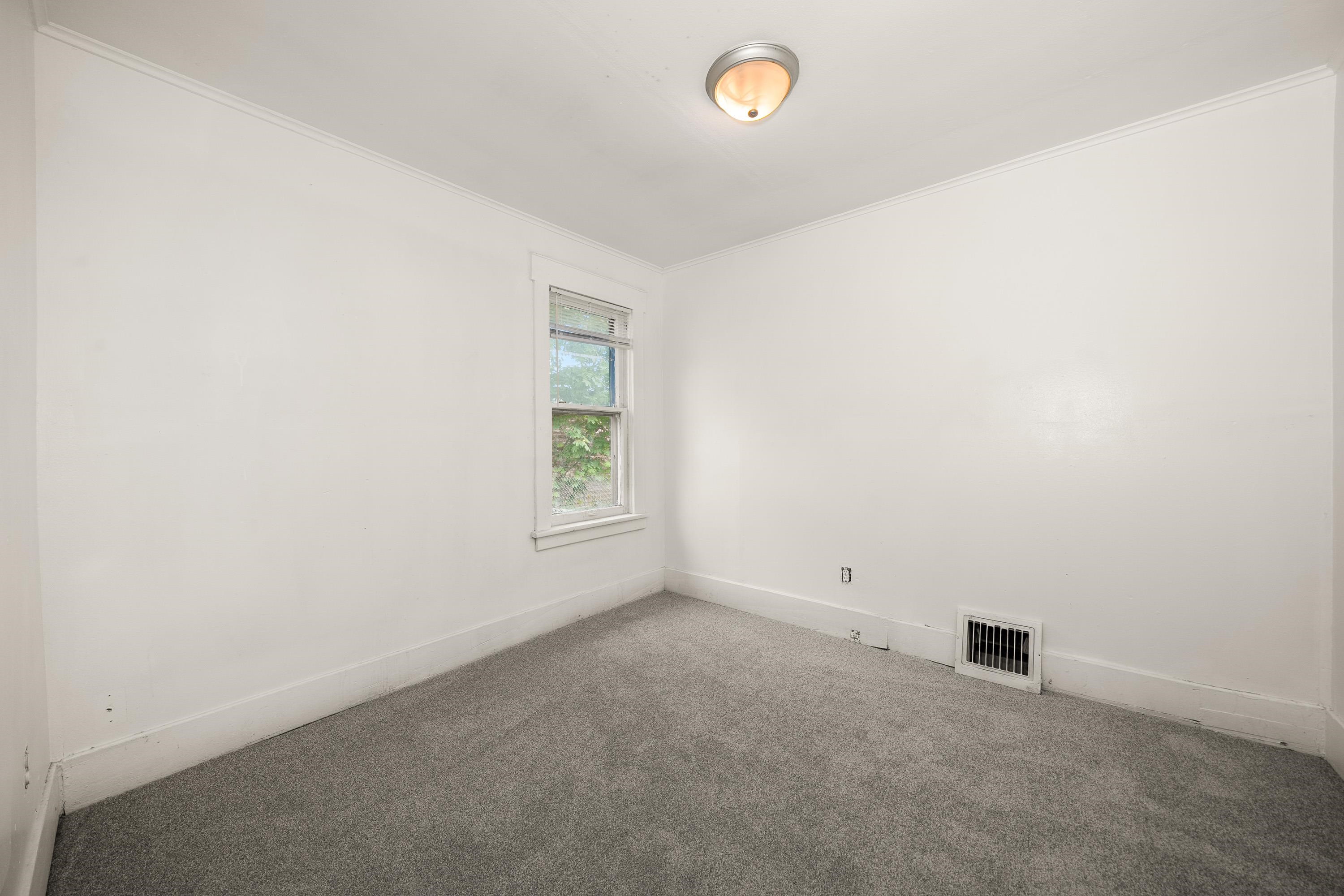 2528 E Rowan Ave - Photo 17