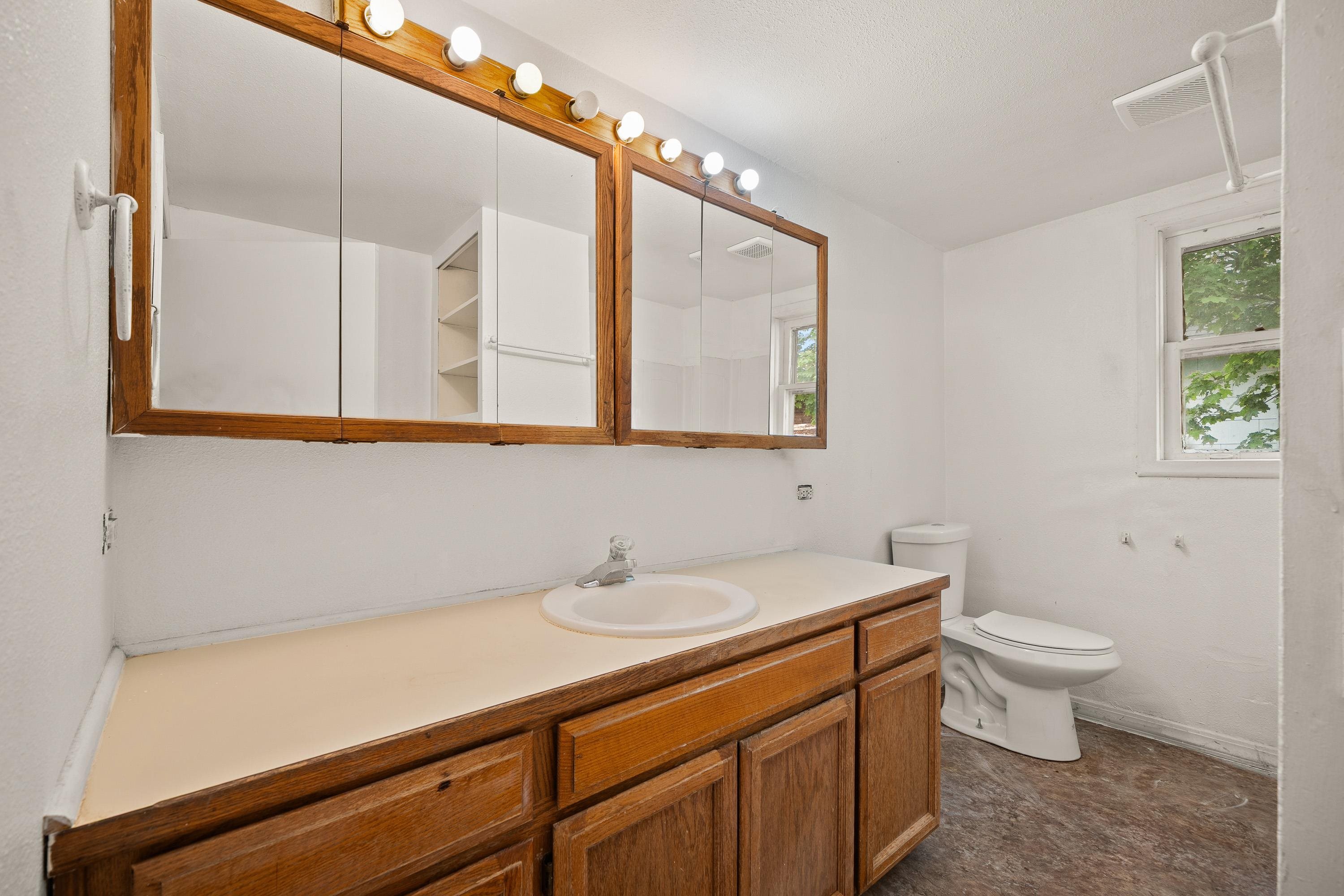 2528 E Rowan Ave - Photo 18