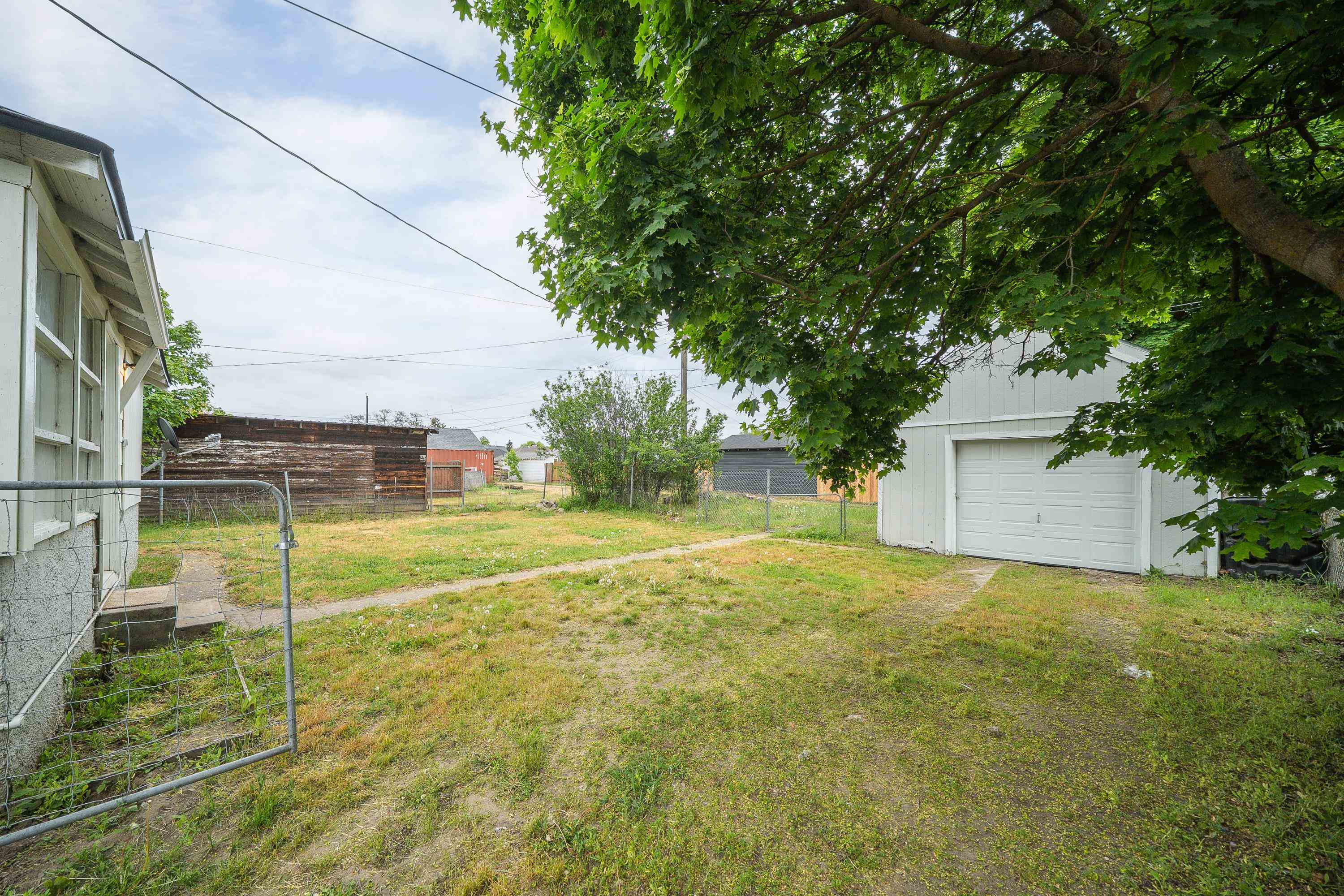 2528 E Rowan Ave - Photo 30