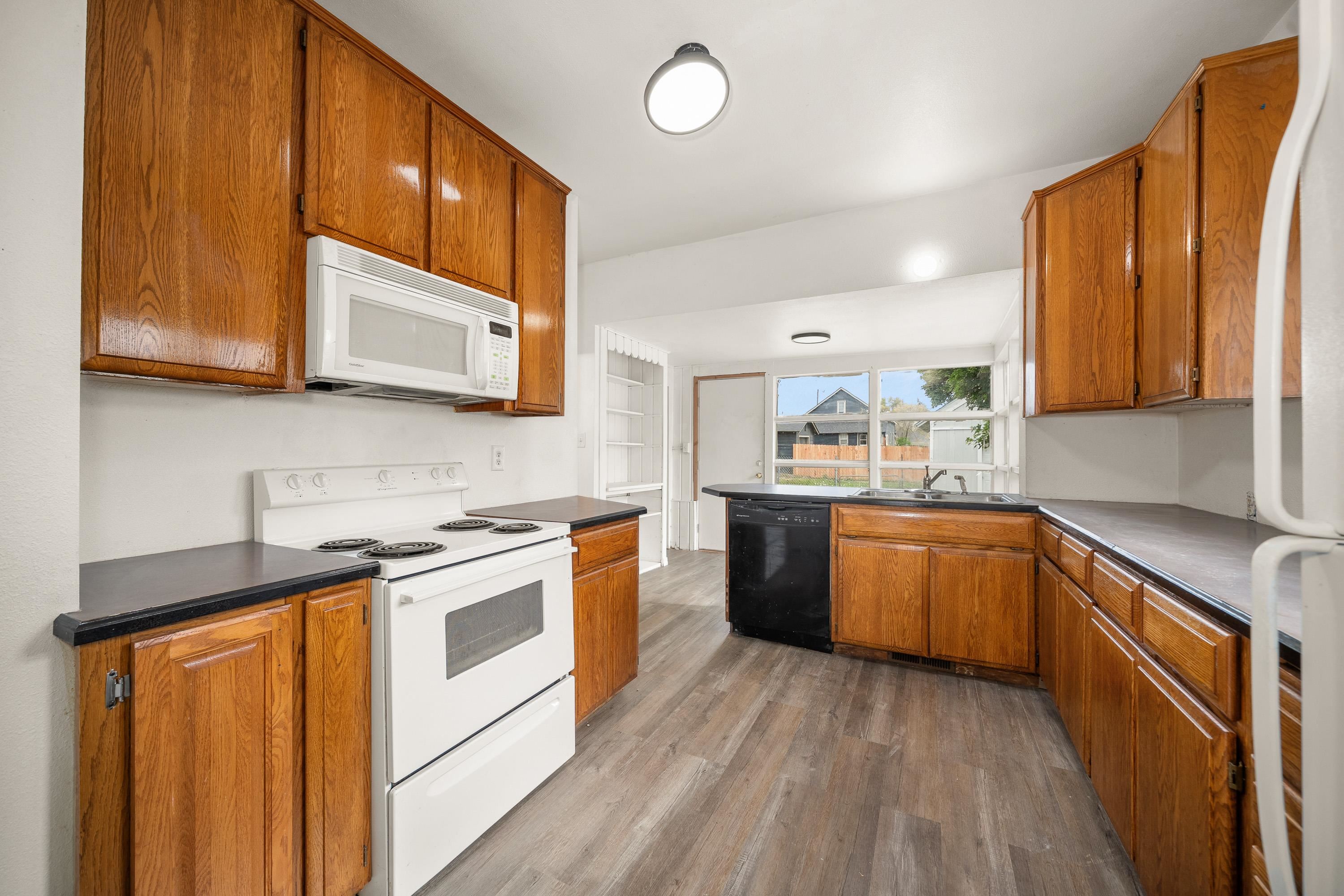 2528 E Rowan Ave - Photo 10