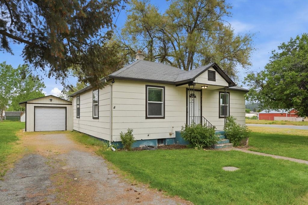 4316 N Evergreen Rd - Photo 2