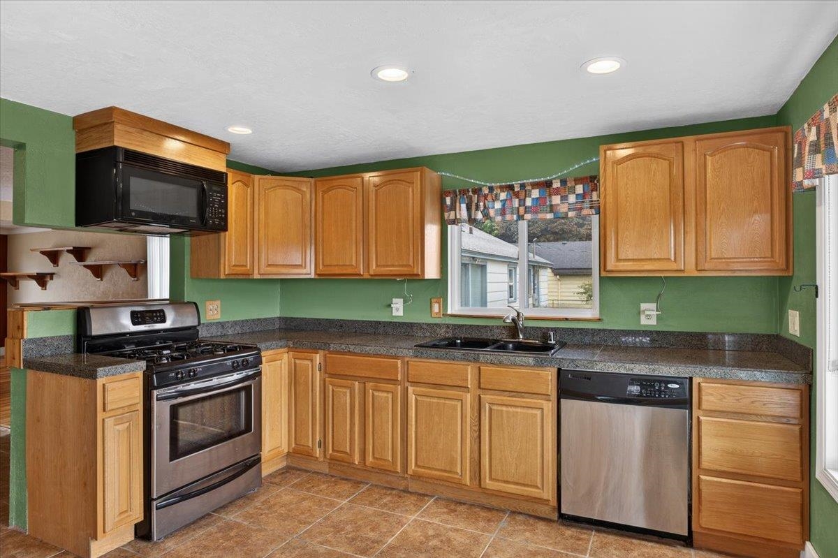 2223 W Broad Ave - Photo 11