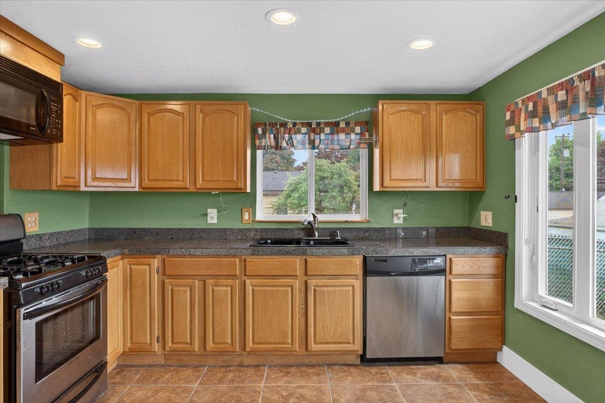 2223 W Broad Ave - Photo 12