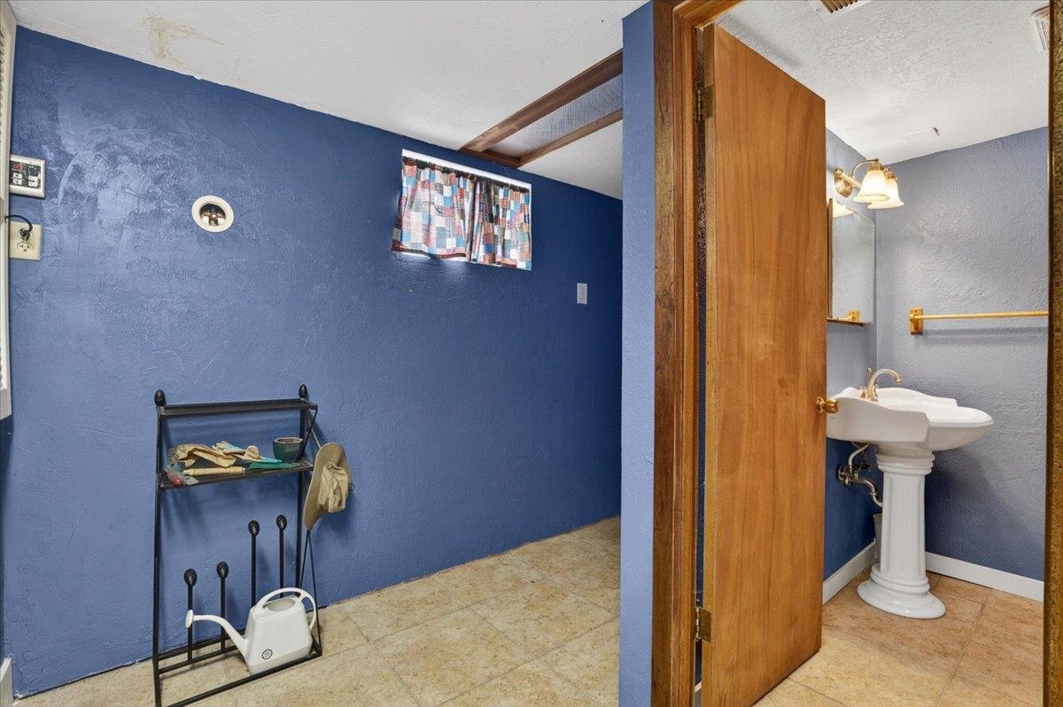 2223 W Broad Ave - Photo 24