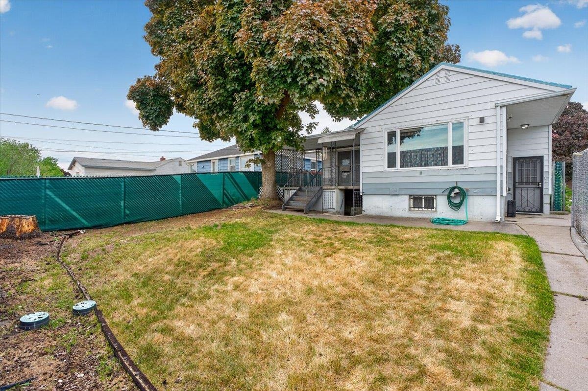 2223 W Broad Ave - Photo 30