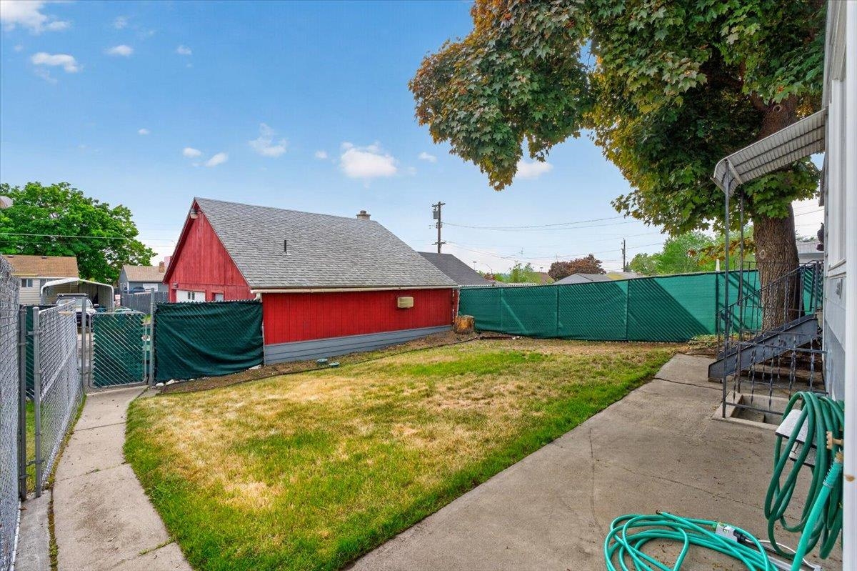 2223 W Broad Ave - Photo 32