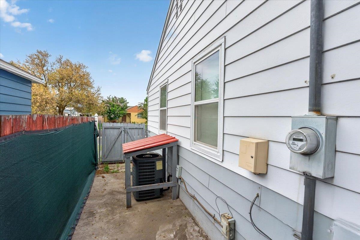 2223 W Broad Ave - Photo 33