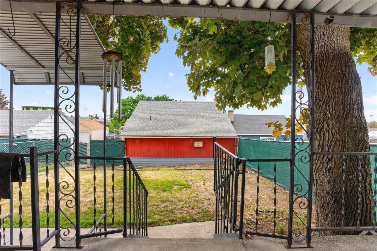 2223 W Broad Ave - Photo 34