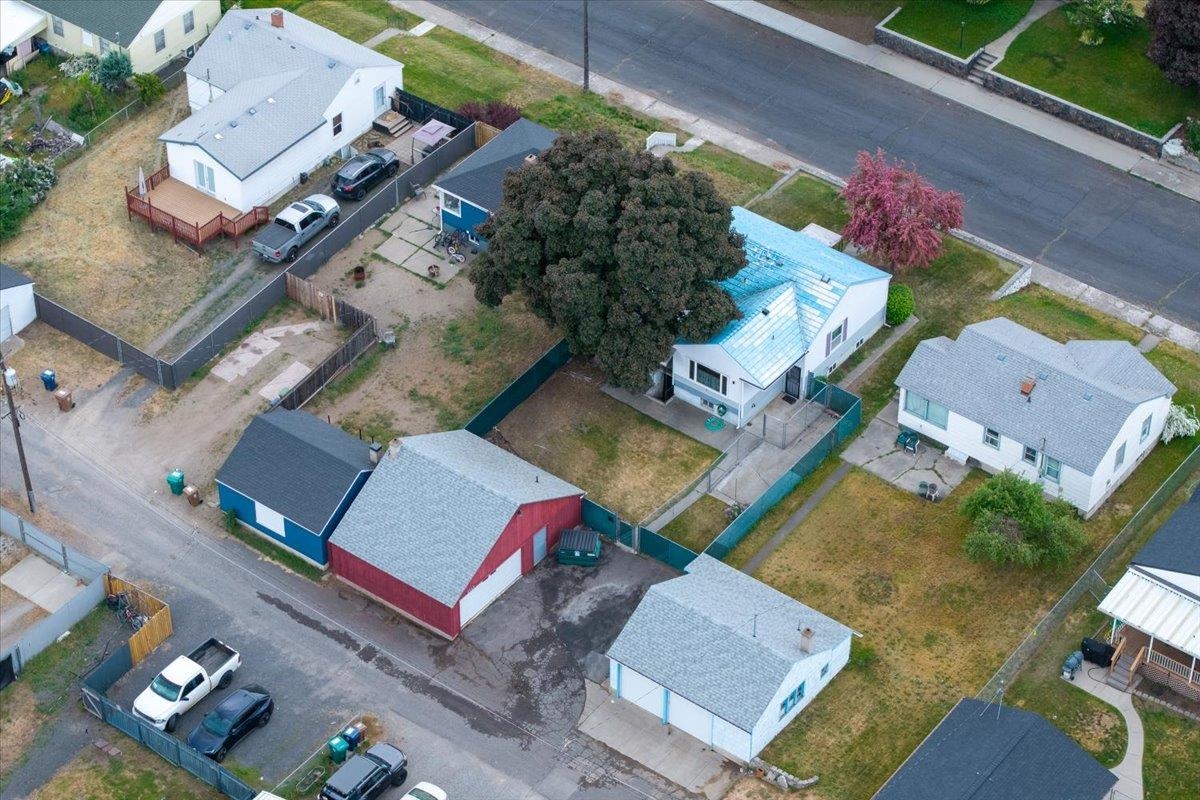 2223 W Broad Ave - Photo 45