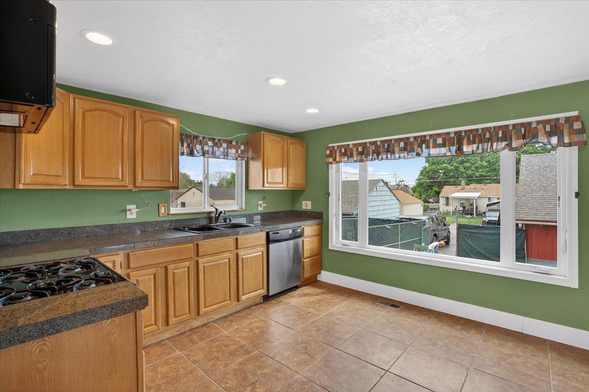 2223 W Broad Ave - Photo 9