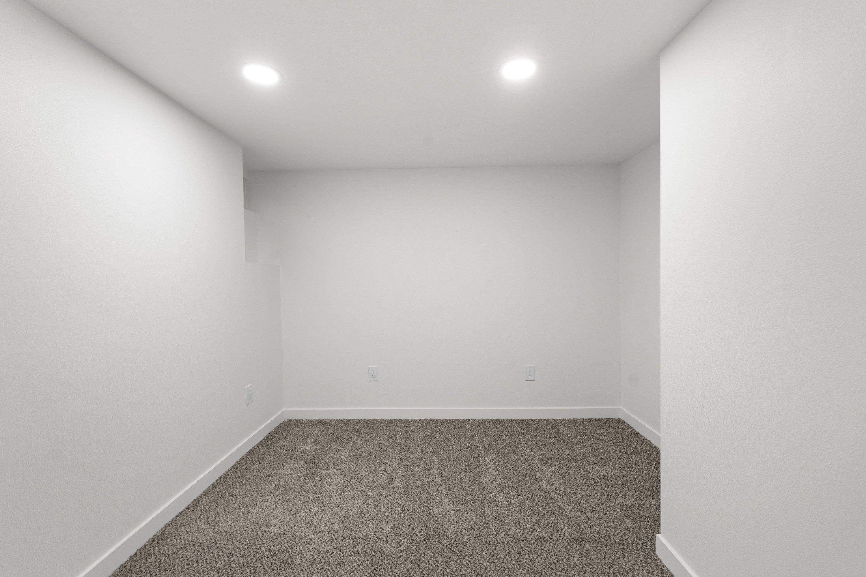 1027 E Princeton Ave - Photo 26