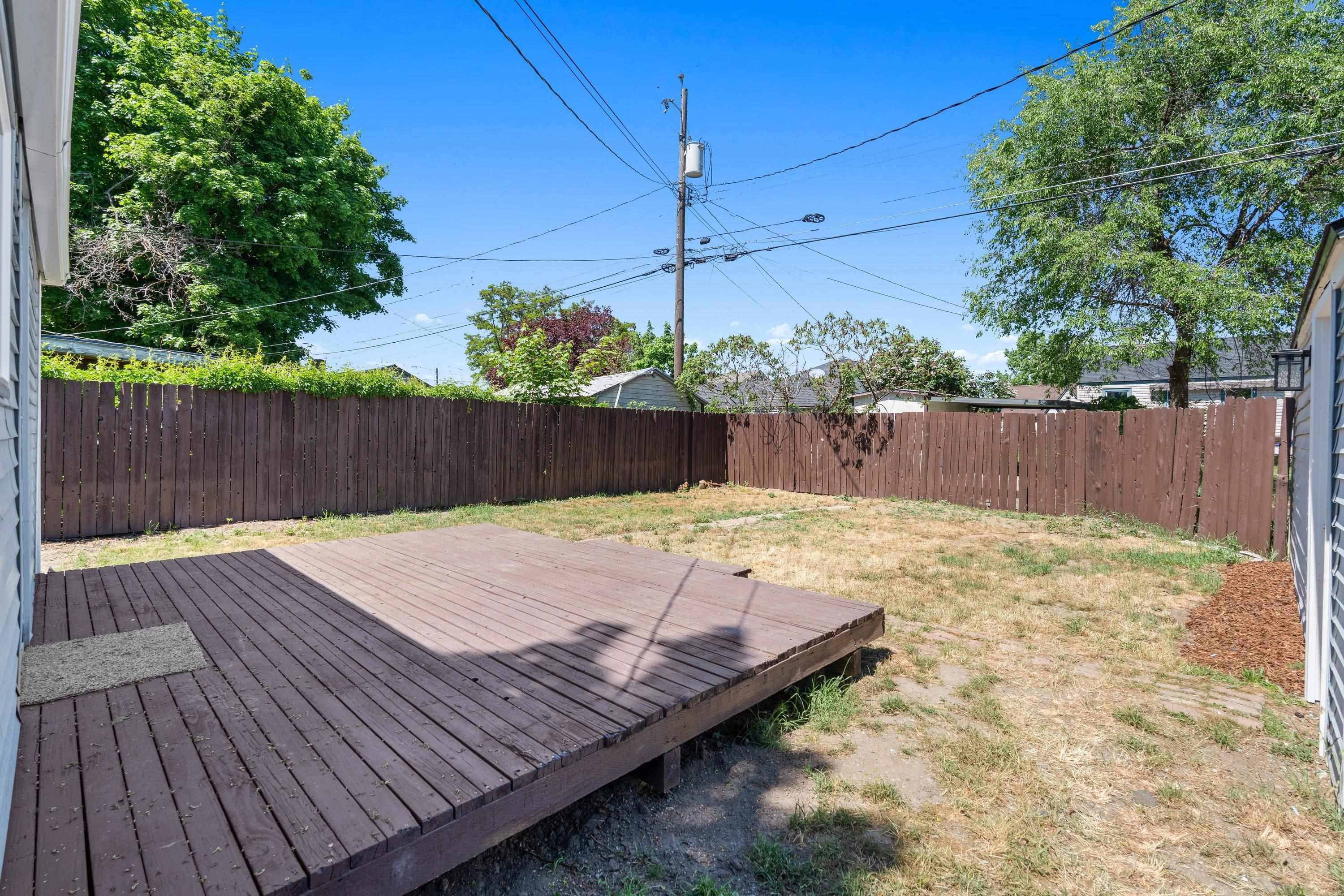 1027 E Princeton Ave - Photo 29