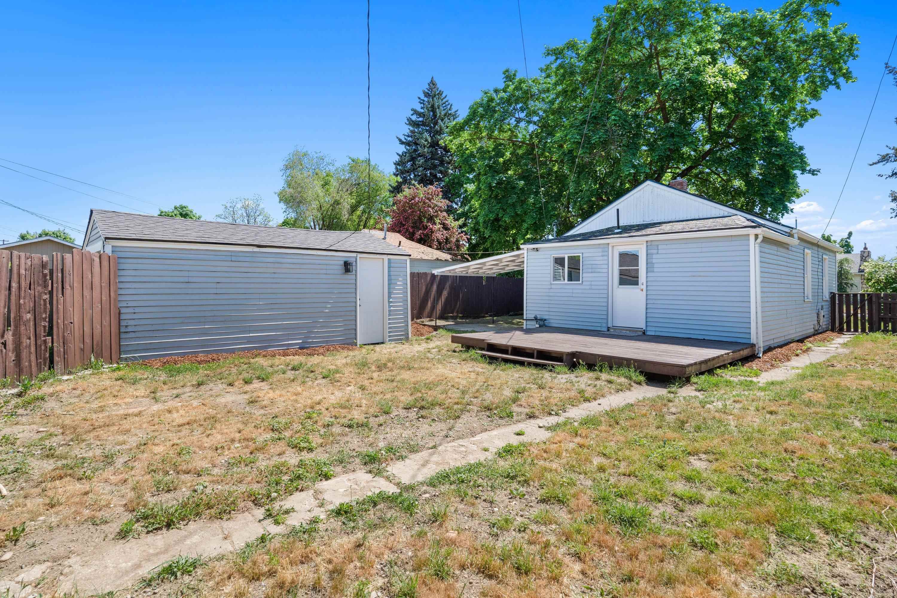 1027 E Princeton Ave - Photo 32
