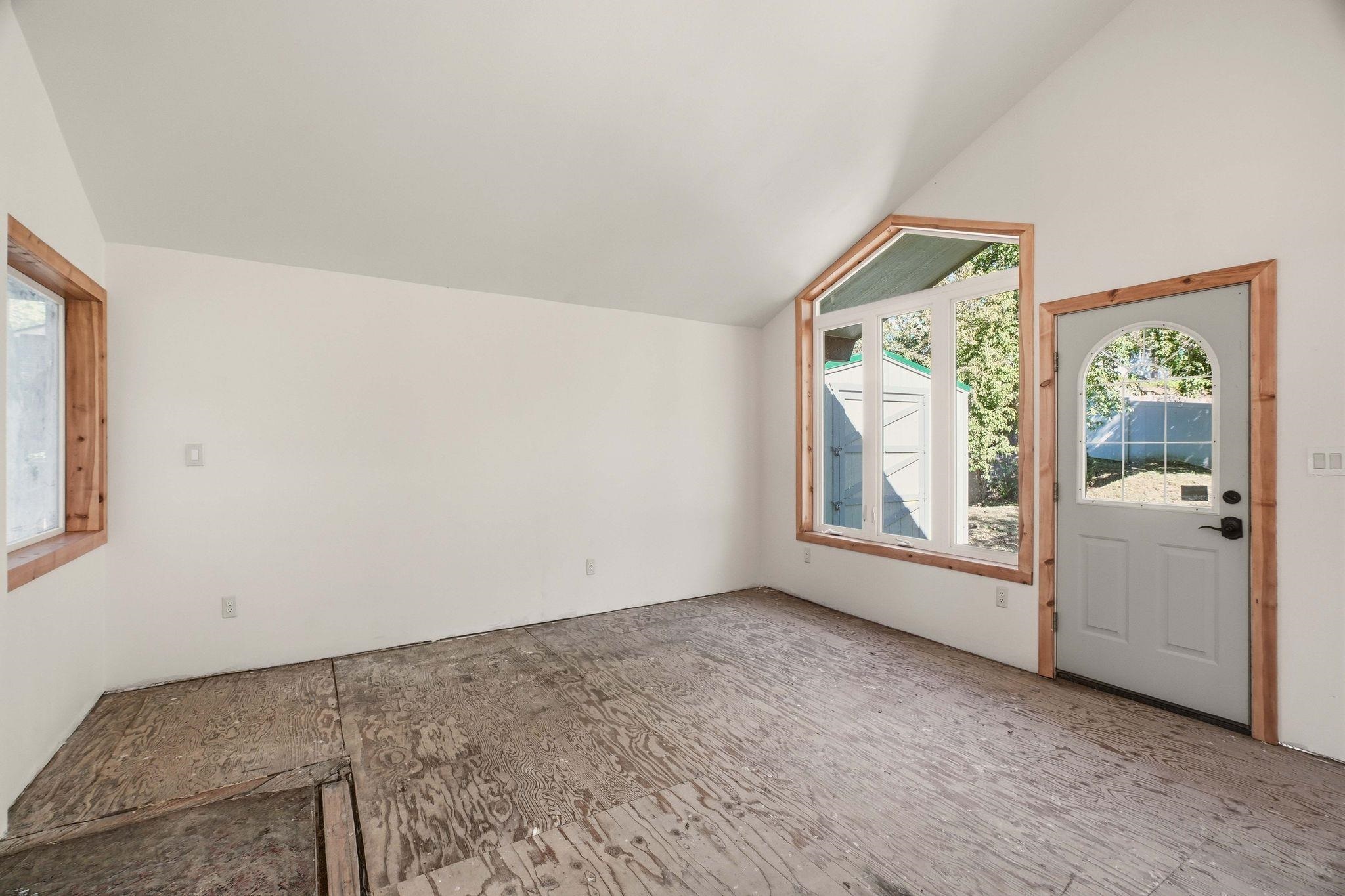 2410 W Decatur Ave - Photo 5