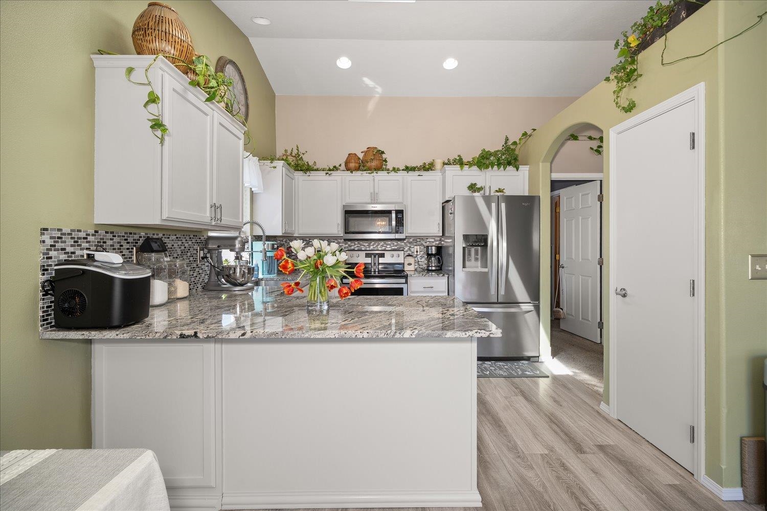 17920 N Addison Ct - Photo 10