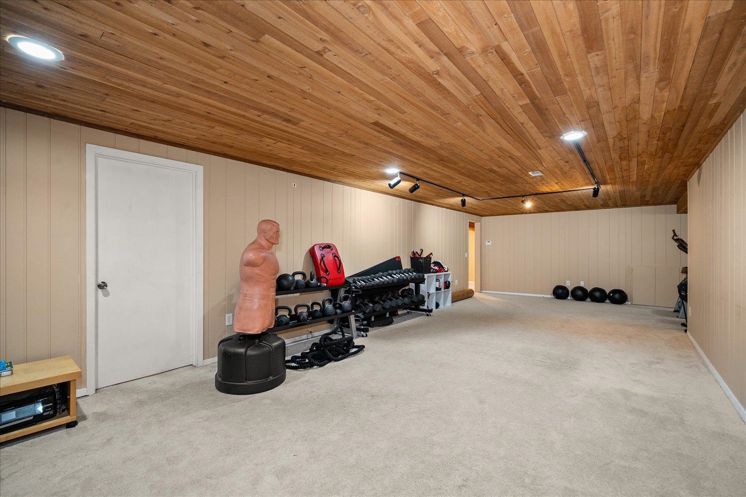 3543 S Croydon Ct - Photo 31