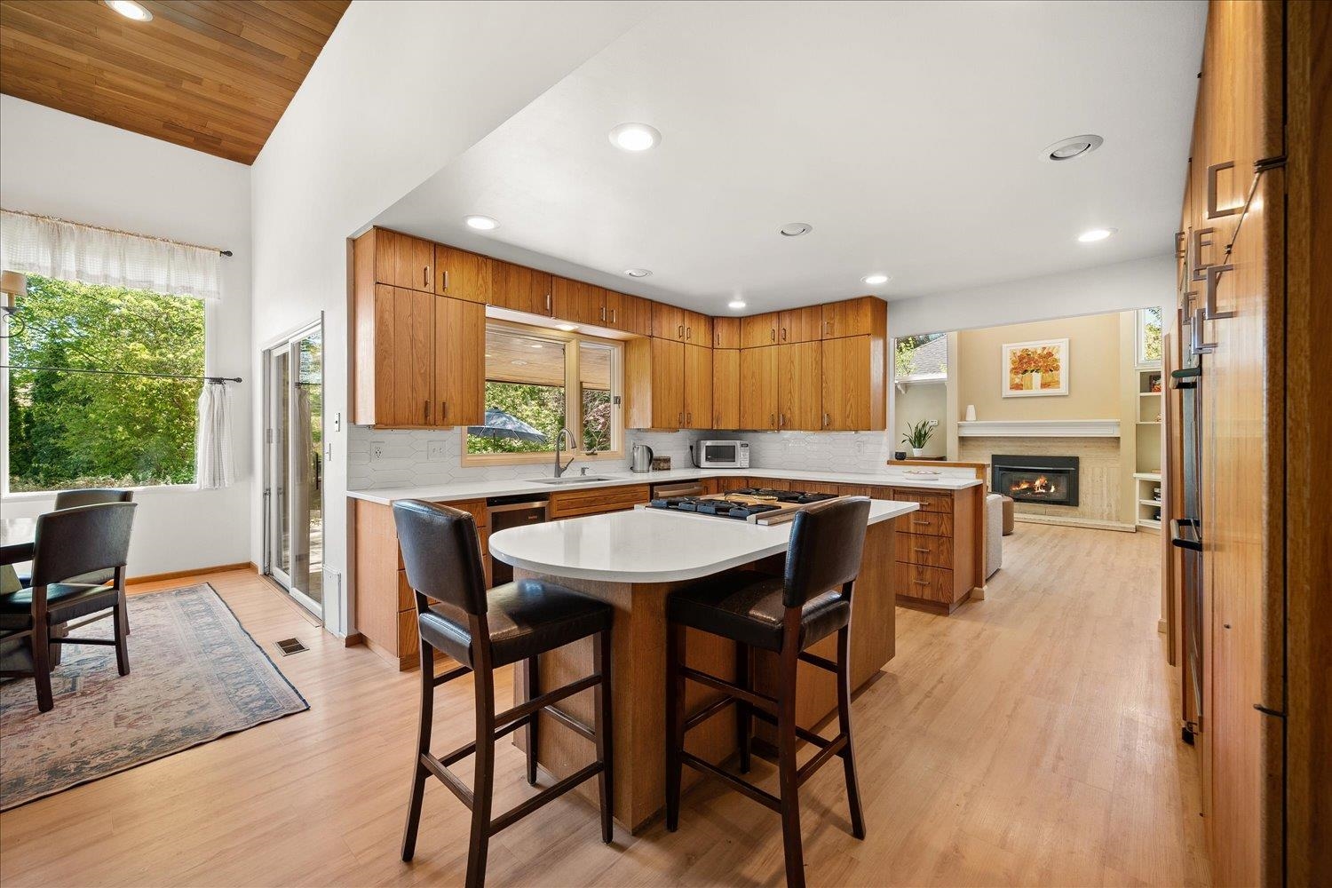 3543 S Croydon Ct - Photo 9