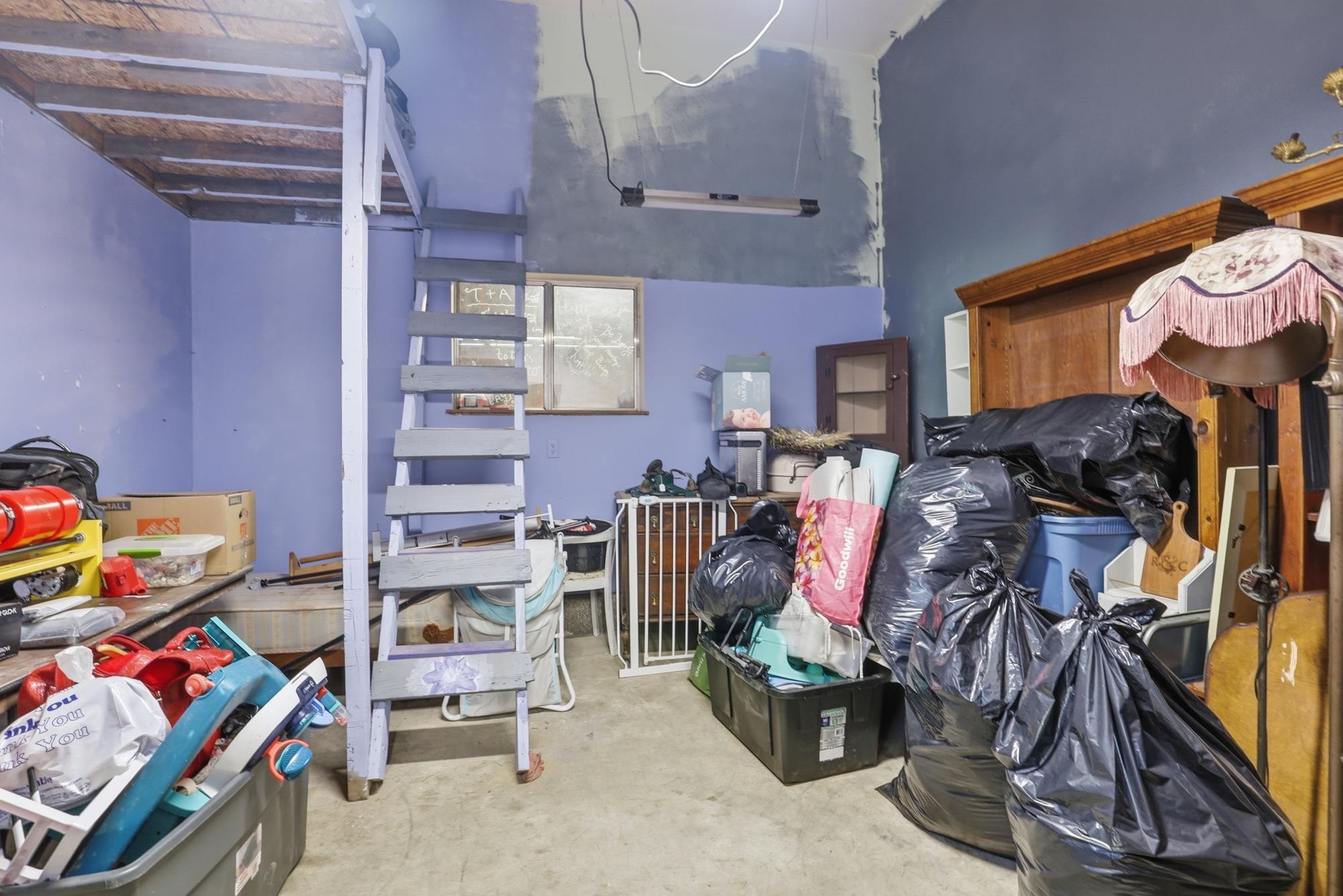 301 W 8th St - Photo 39
