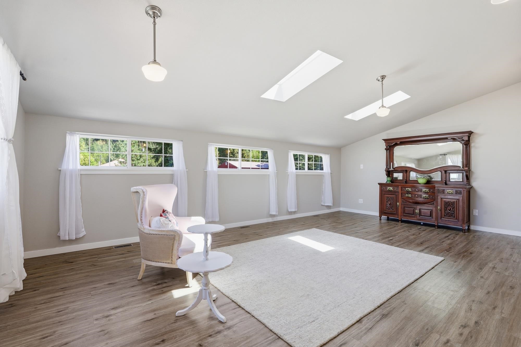 301 W 8th St - Photo 8