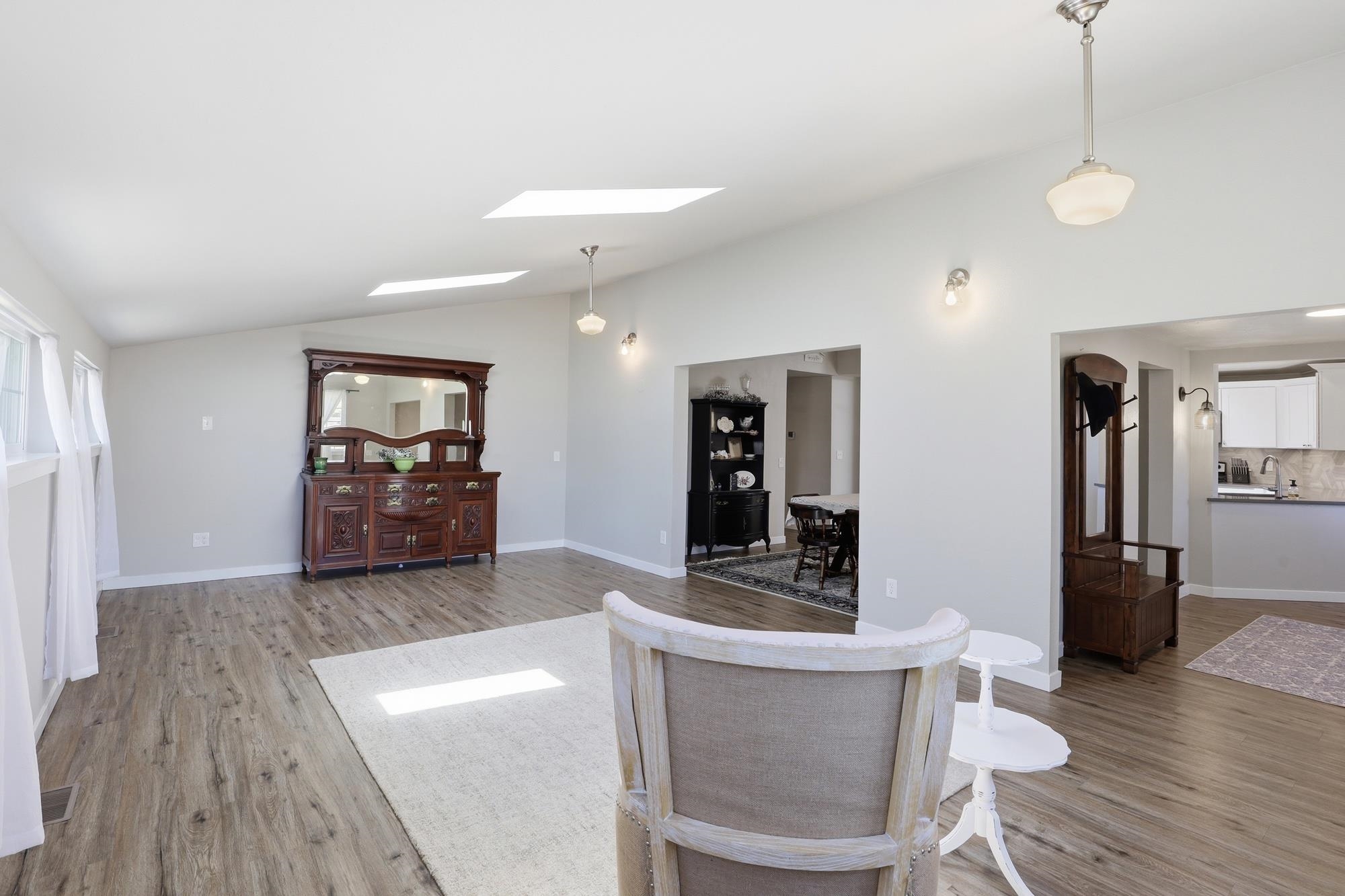 301 W 8th St - Photo 9