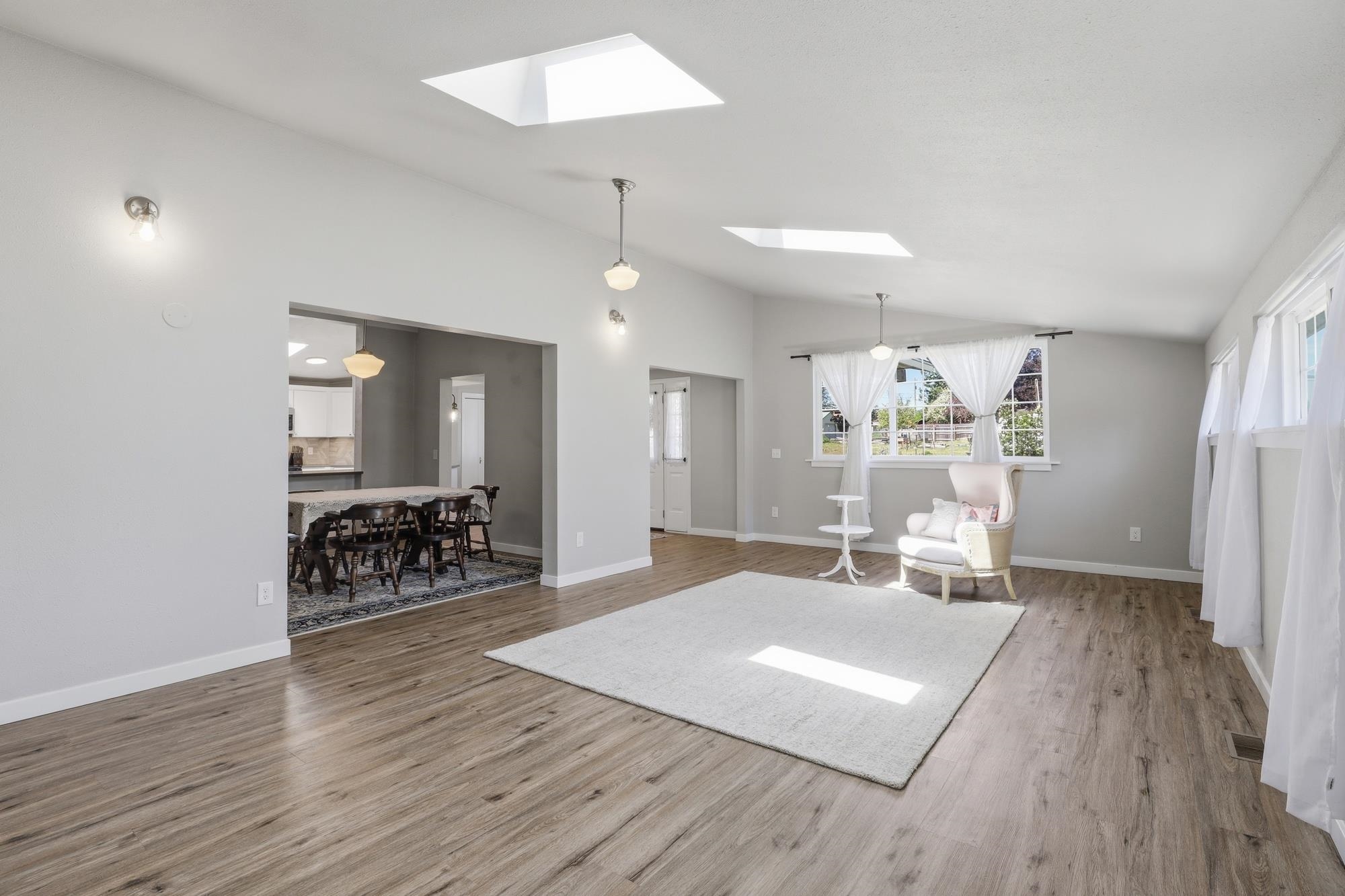 301 W 8th St - Photo 10