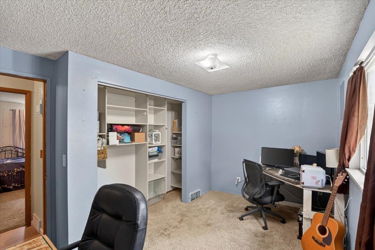 610 E VICKSBURG Ave - Photo 20
