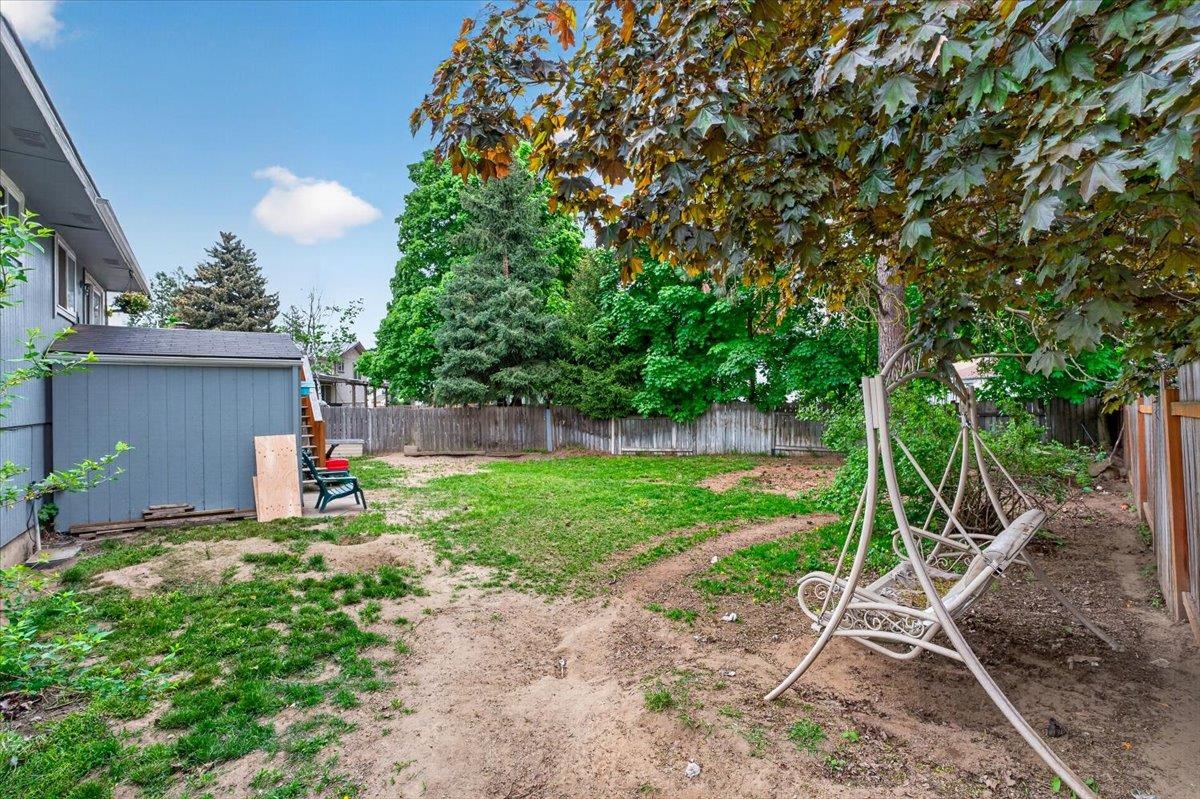 610 E VICKSBURG Ave - Photo 30