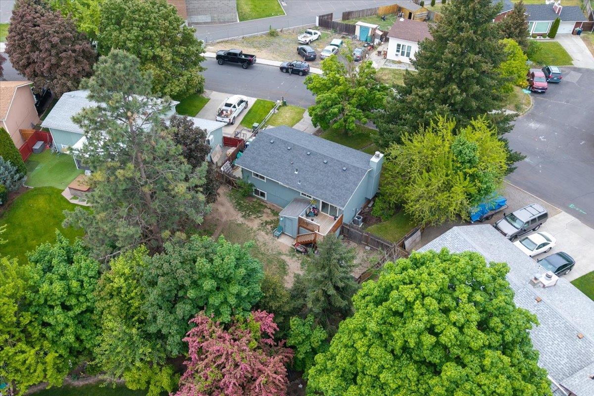 610 E VICKSBURG Ave - Photo 39