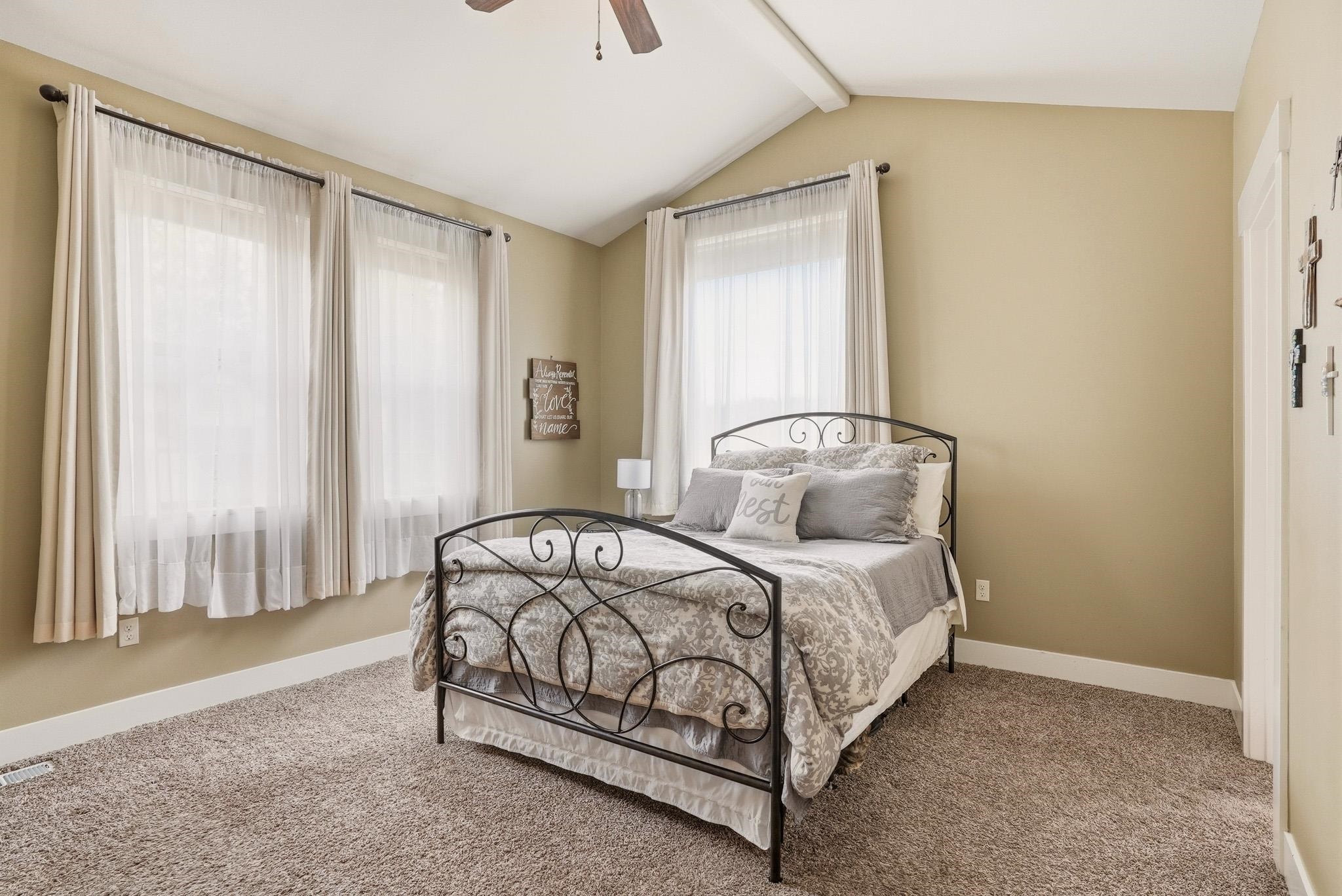 611 W Willapa Ave - Photo 14