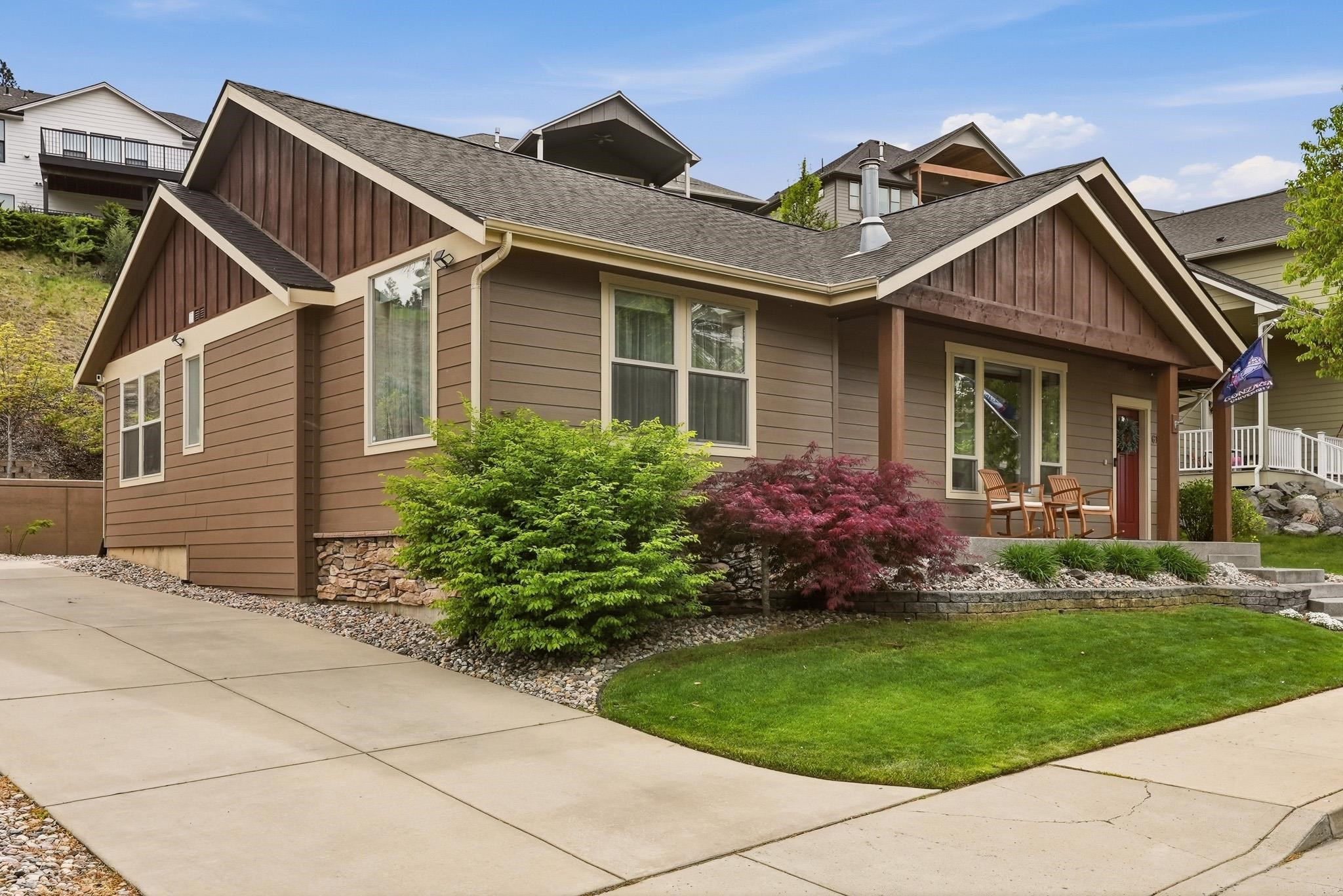 611 W Willapa Ave - Photo 3