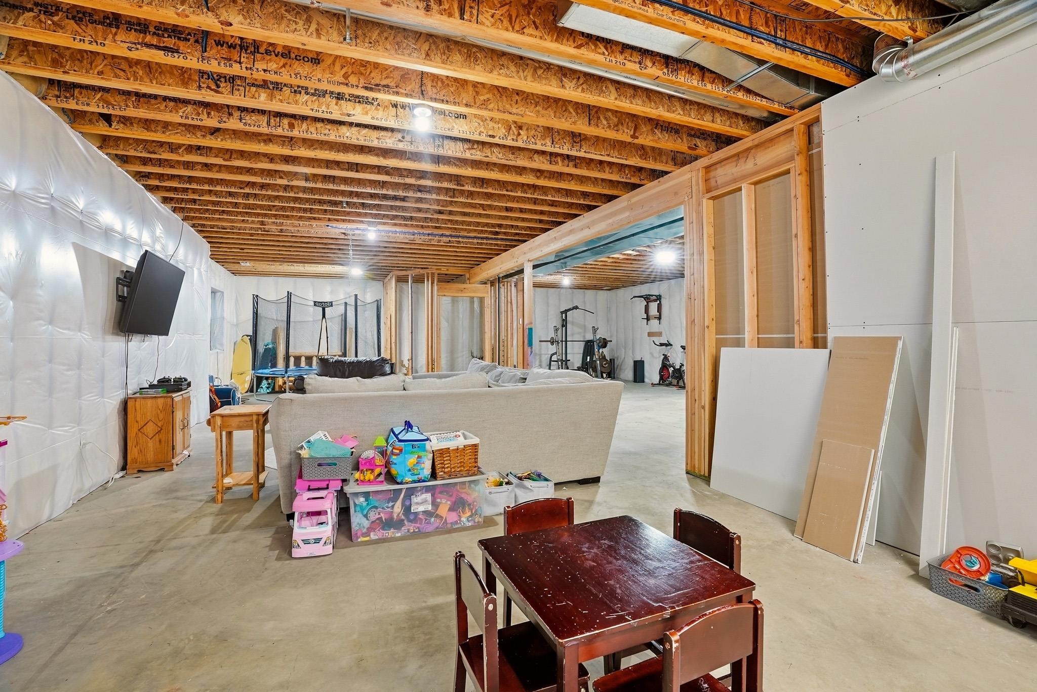 611 W Willapa Ave - Photo 27