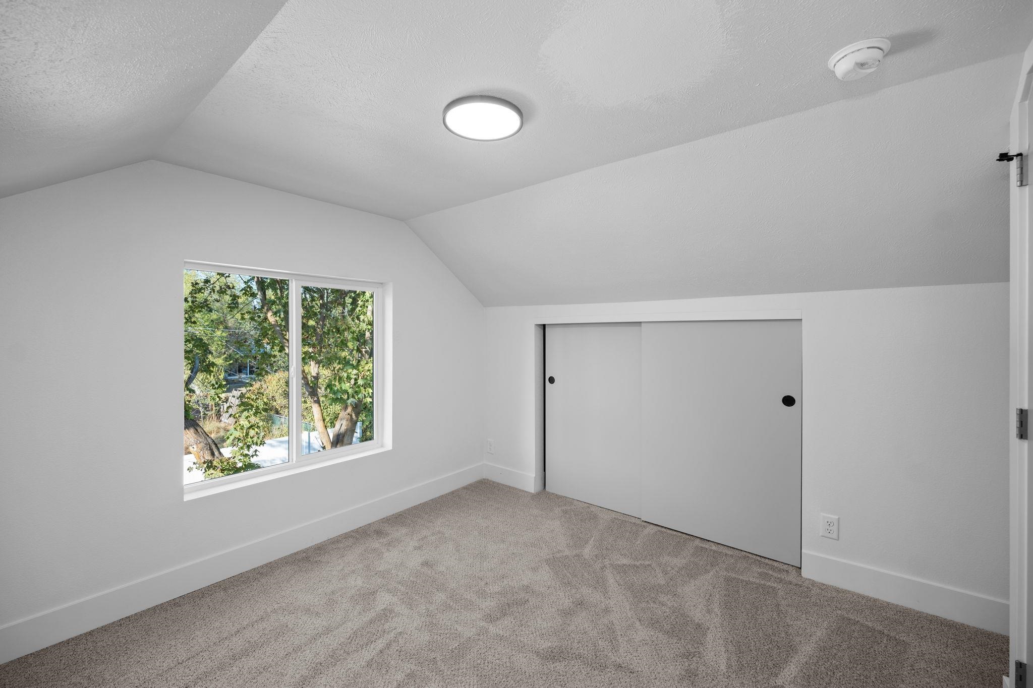 2911 E Fairview Ave - Photo 15