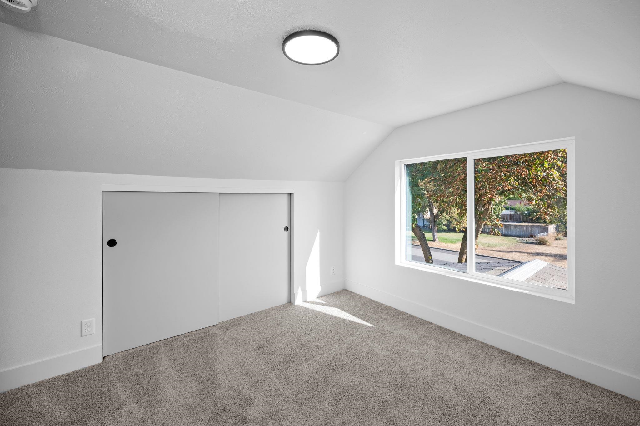 2911 E Fairview Ave - Photo 17