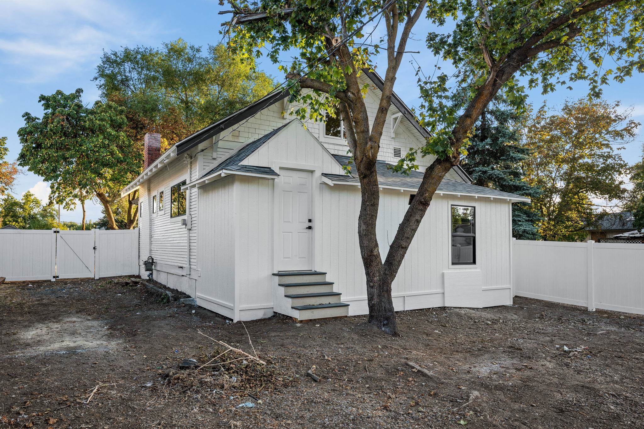 2911 E Fairview Ave - Photo 22