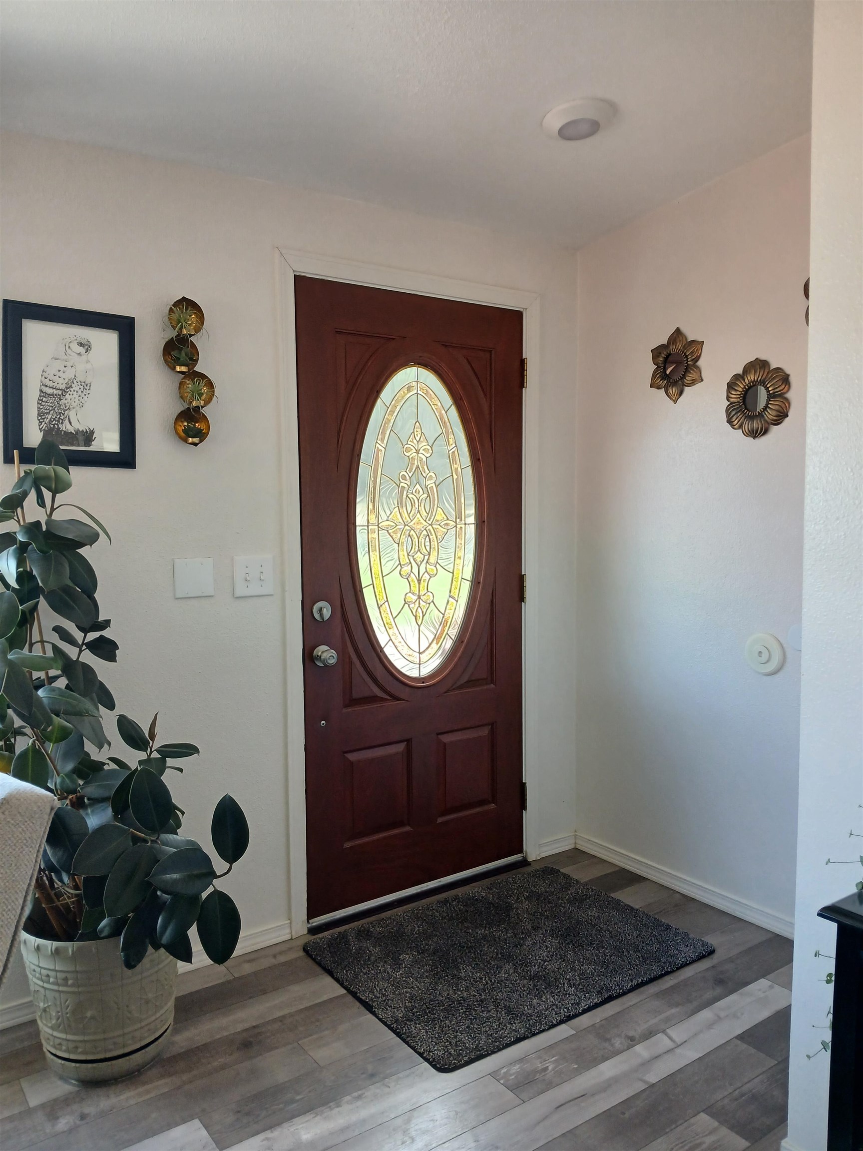 3201 N LEVY Ln - Photo 2