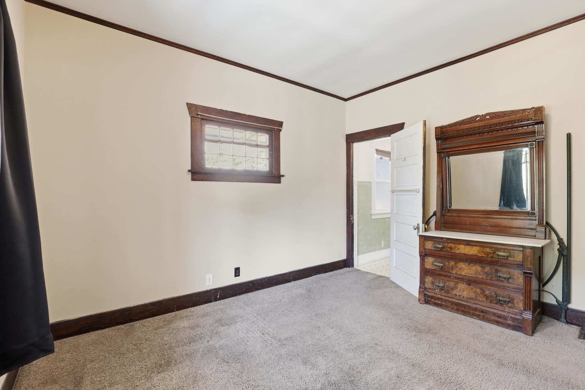 1204 W Mansfield Ave - Photo 3