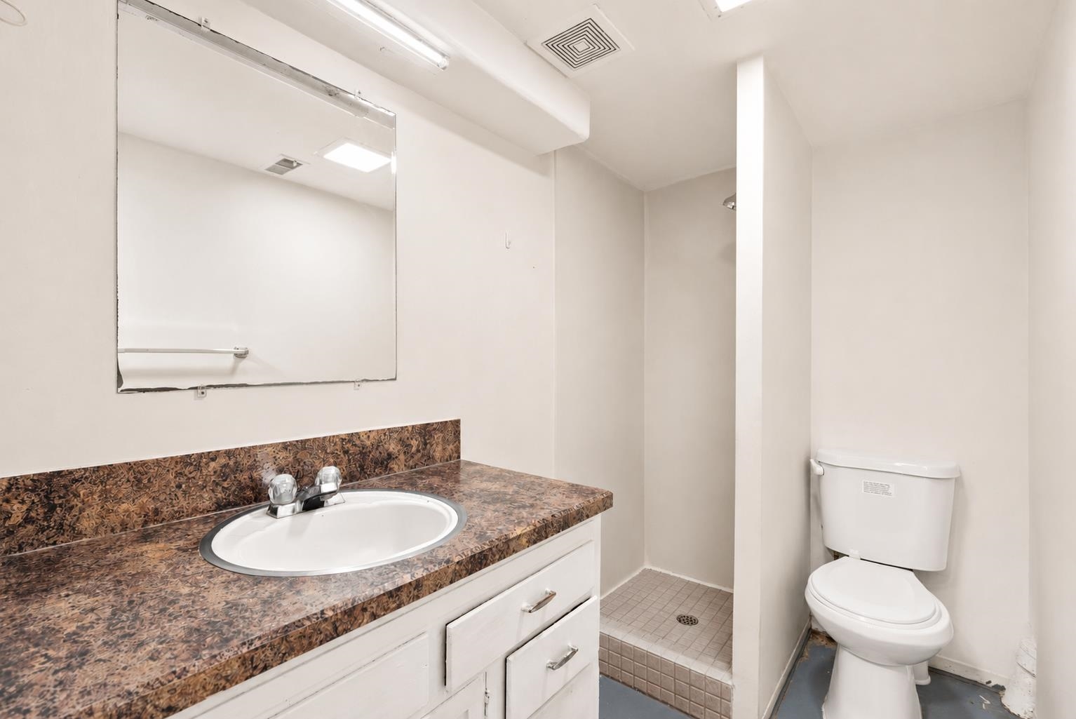 808 E Mission Ave - Photo 12