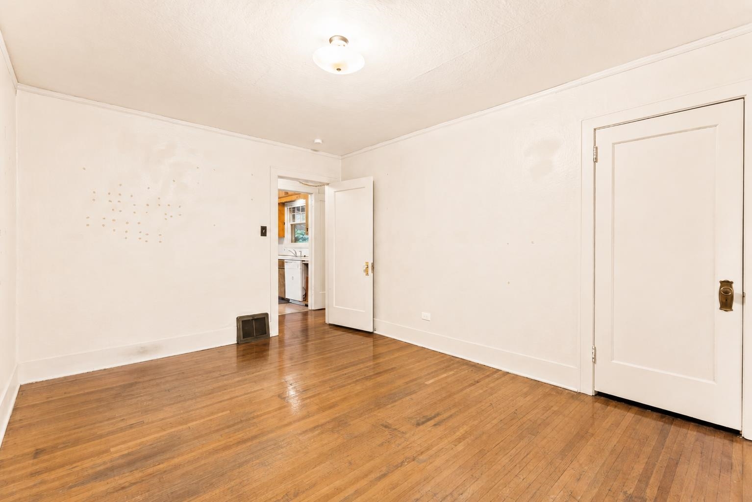 808 E Mission Ave - Photo 9