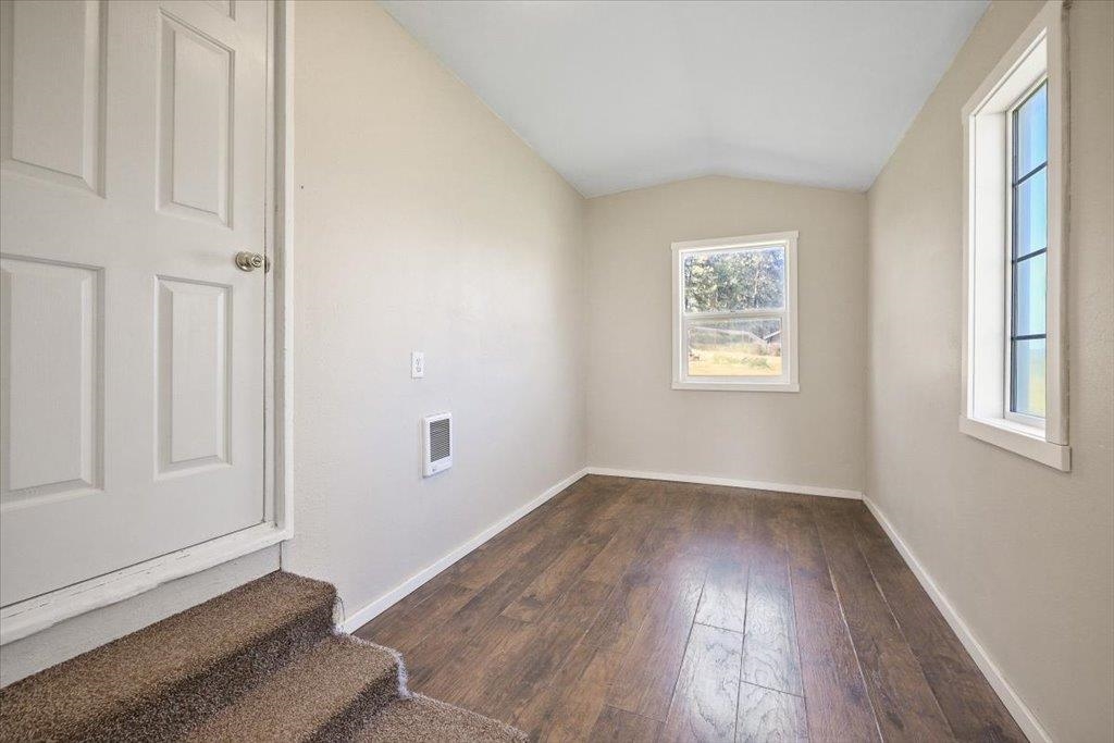 8323 W Mission Rd - Photo 16