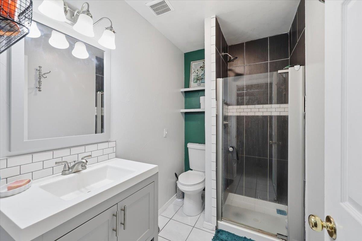 11720 E 18th Ave - Photo 14