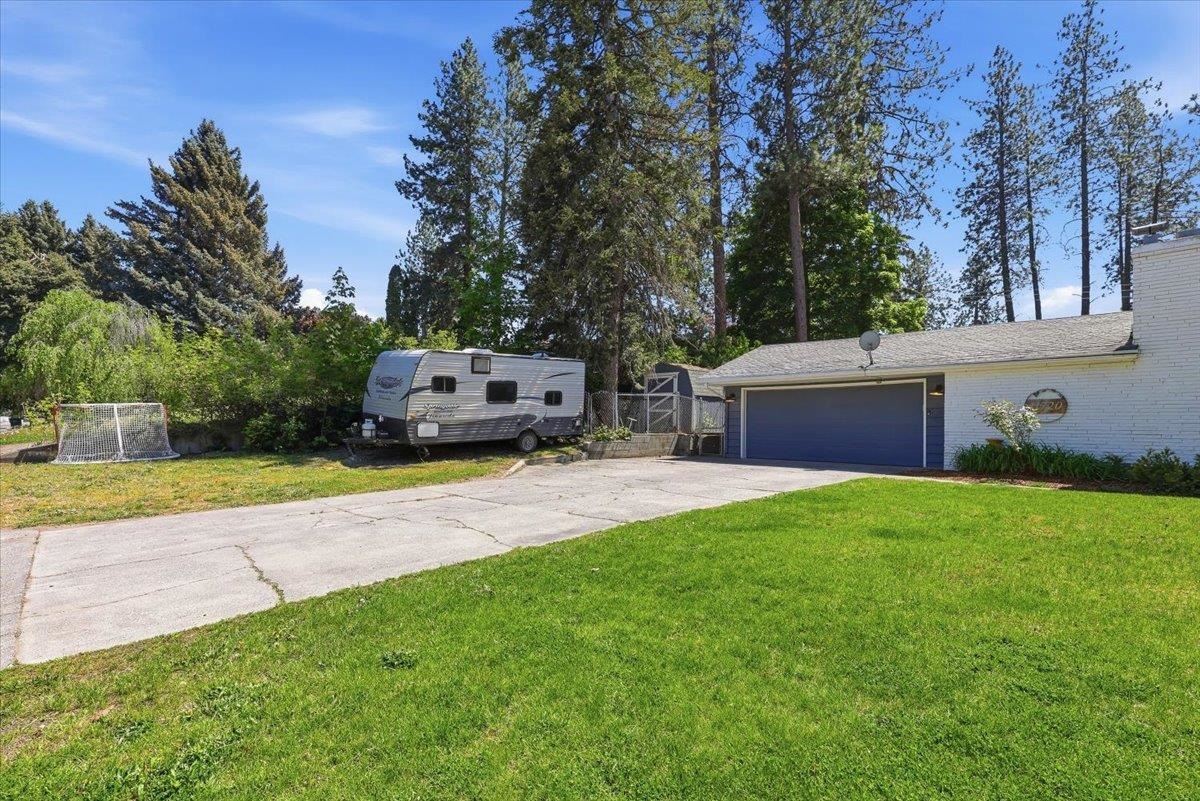 11720 E 18th Ave - Photo 32