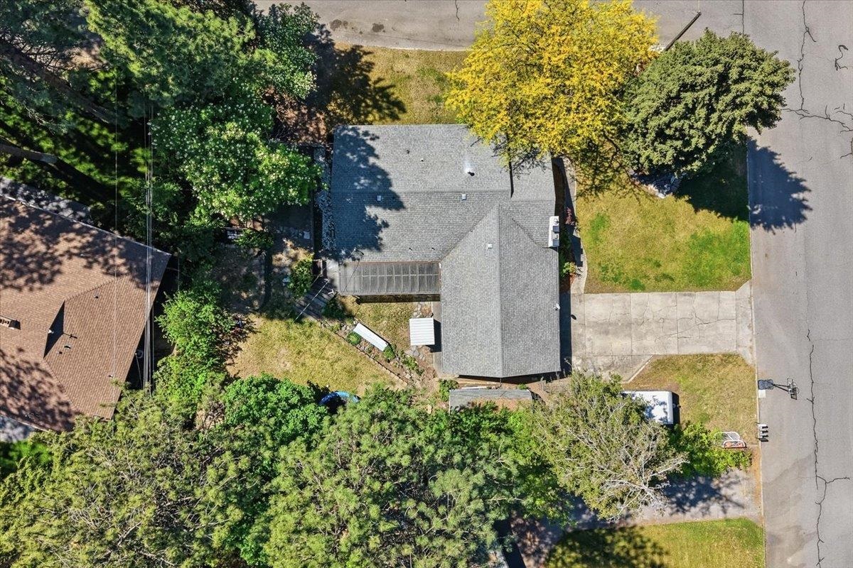 11720 E 18th Ave - Photo 35