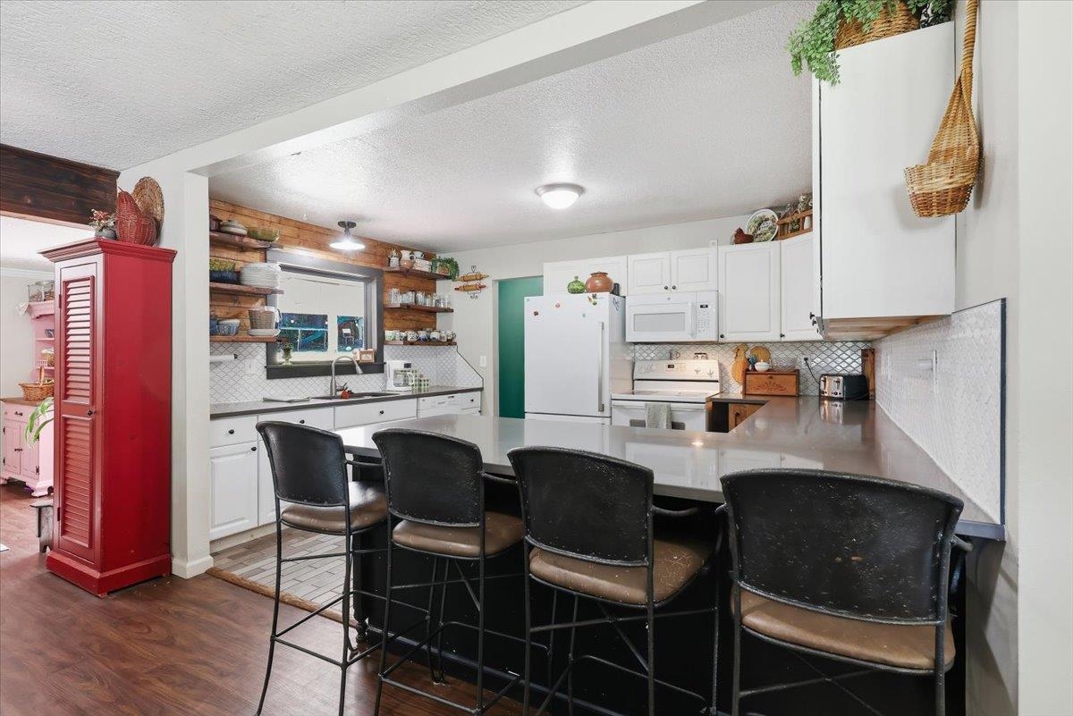 11720 E 18th Ave - Photo 9