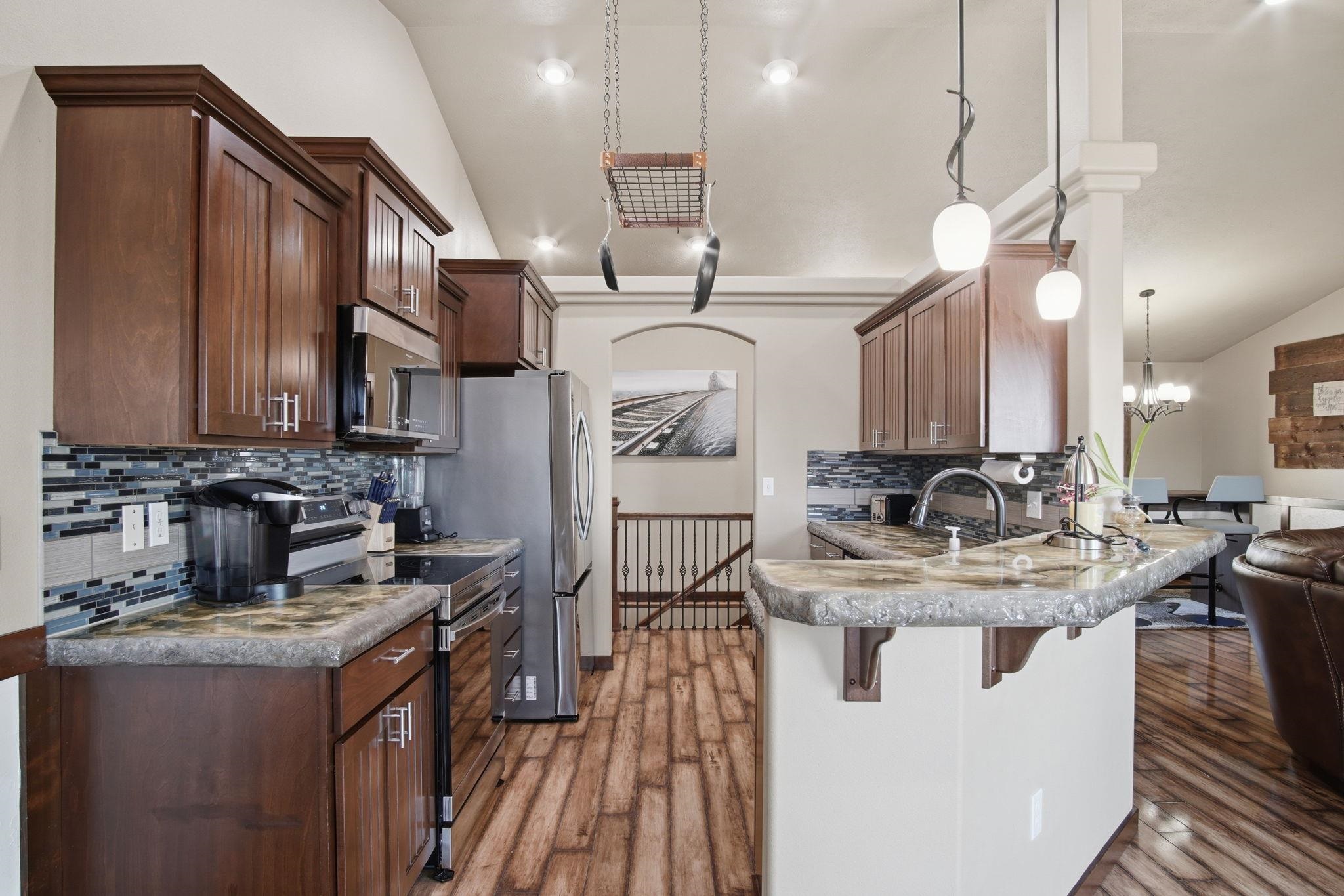 9107 N Seminole St - Photo 2
