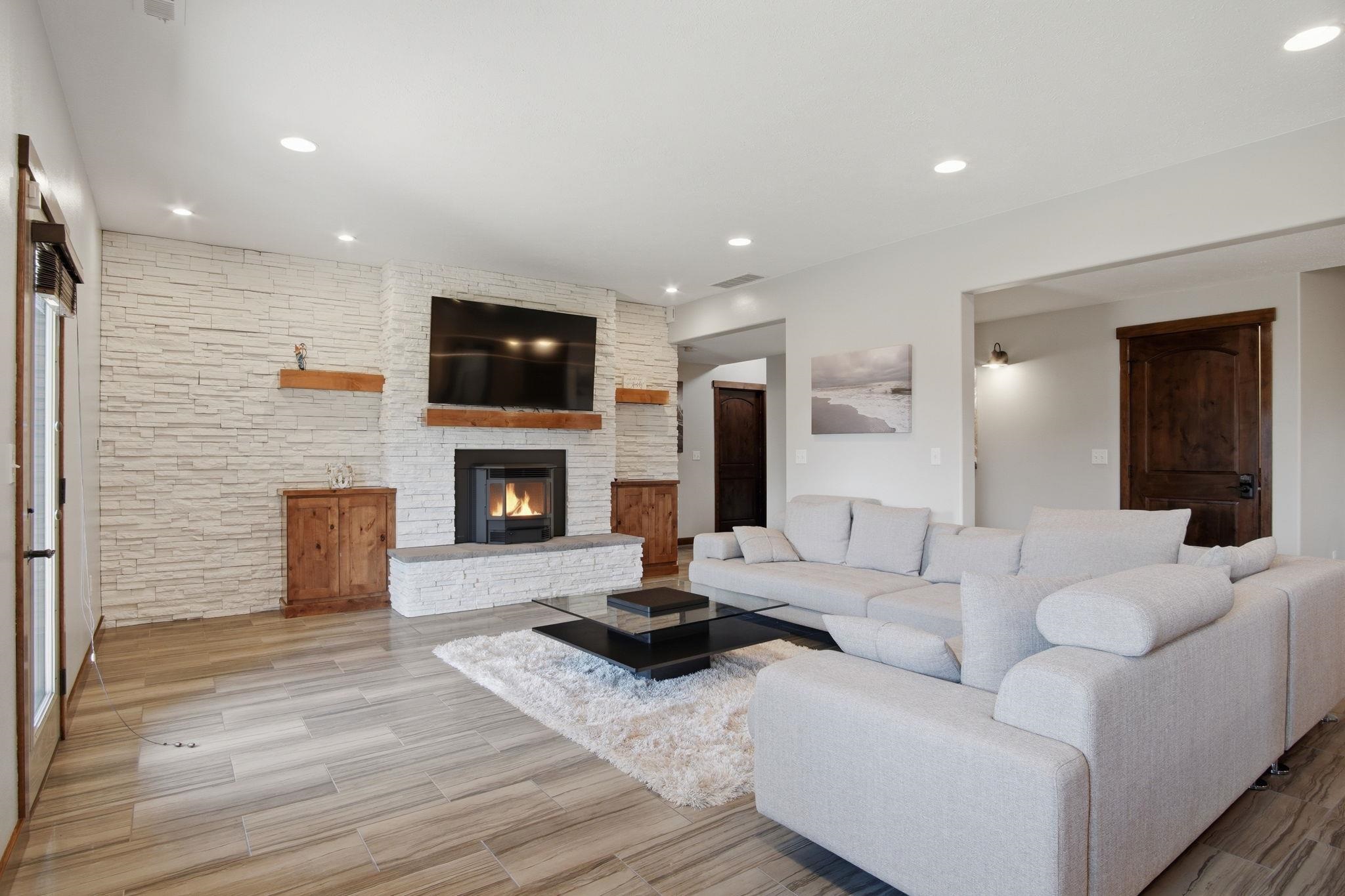 9107 N Seminole St - Photo 7