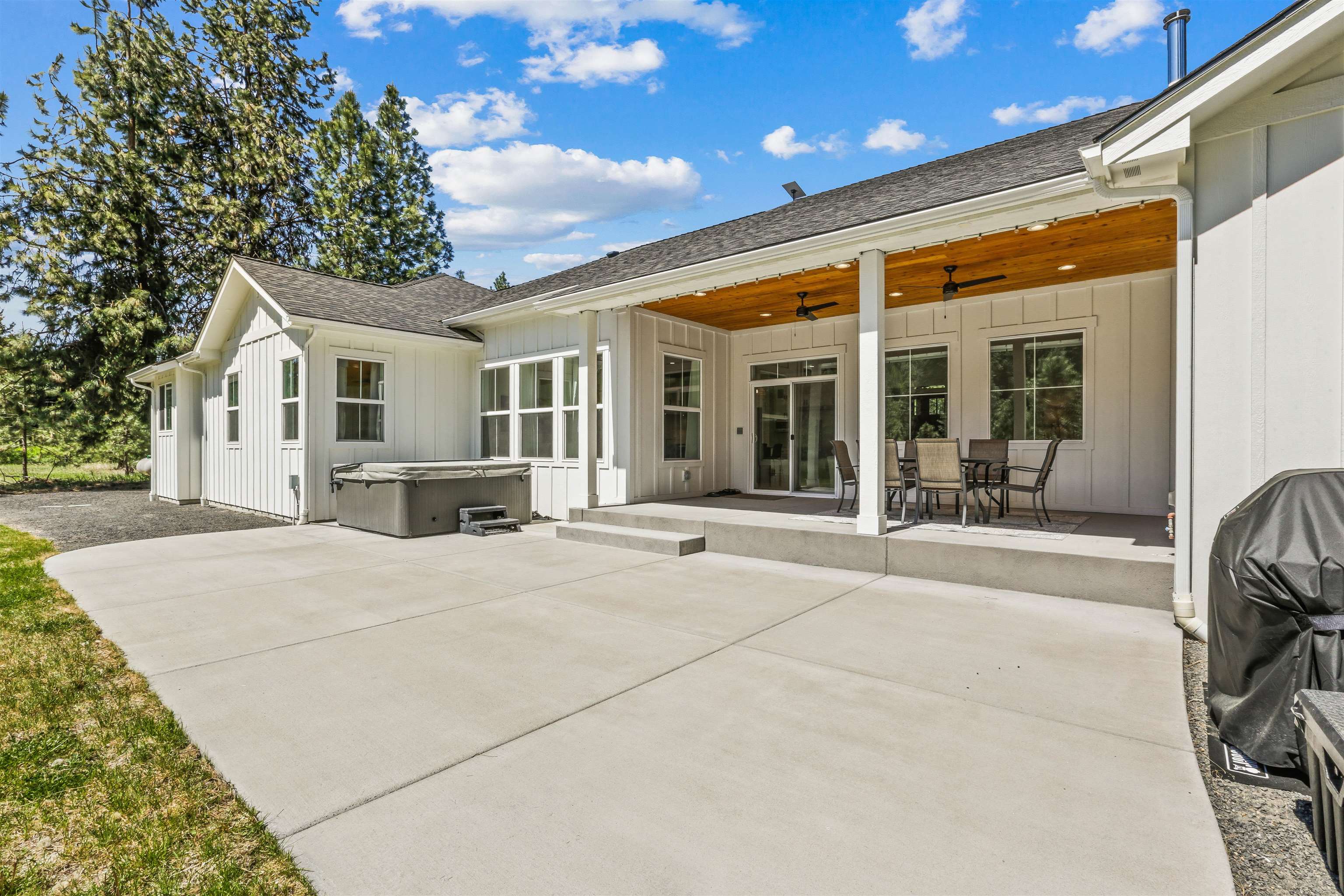 13815 W Charles Rd - Photo 4