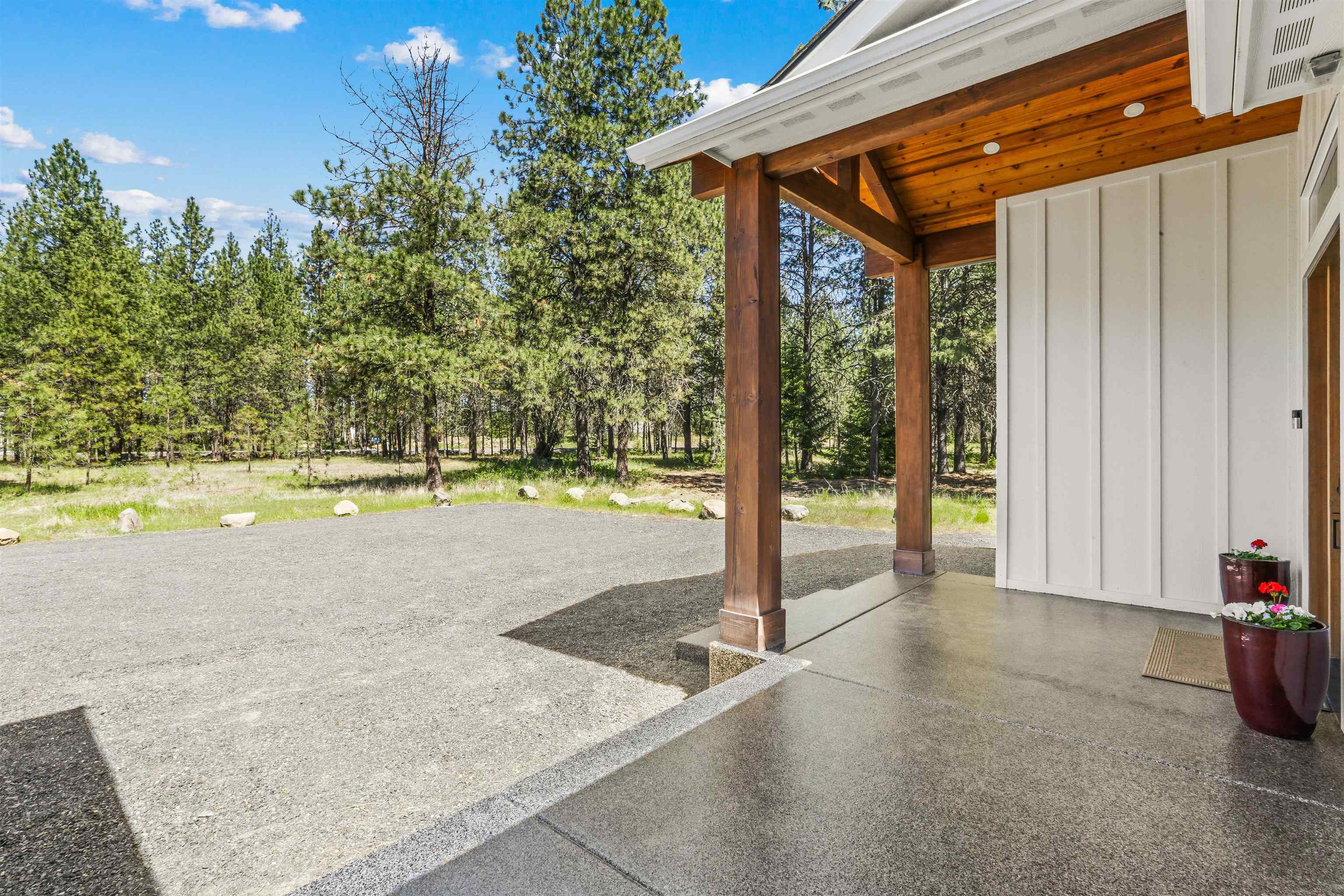 13815 W Charles Rd - Photo 36