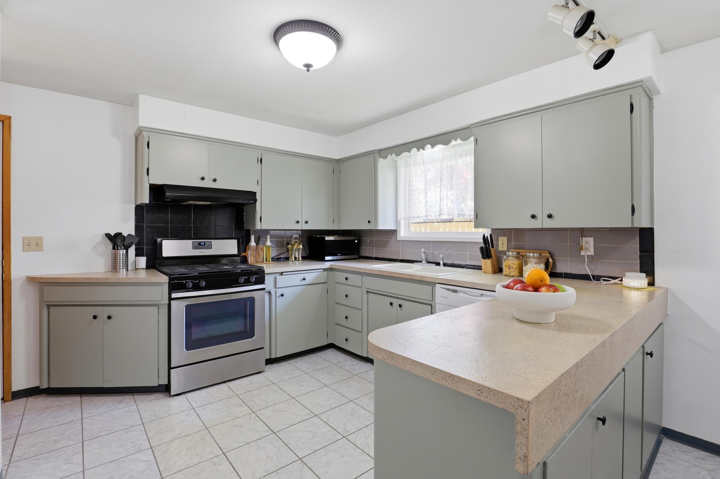3510 W Indian Trail Rd - Photo 11