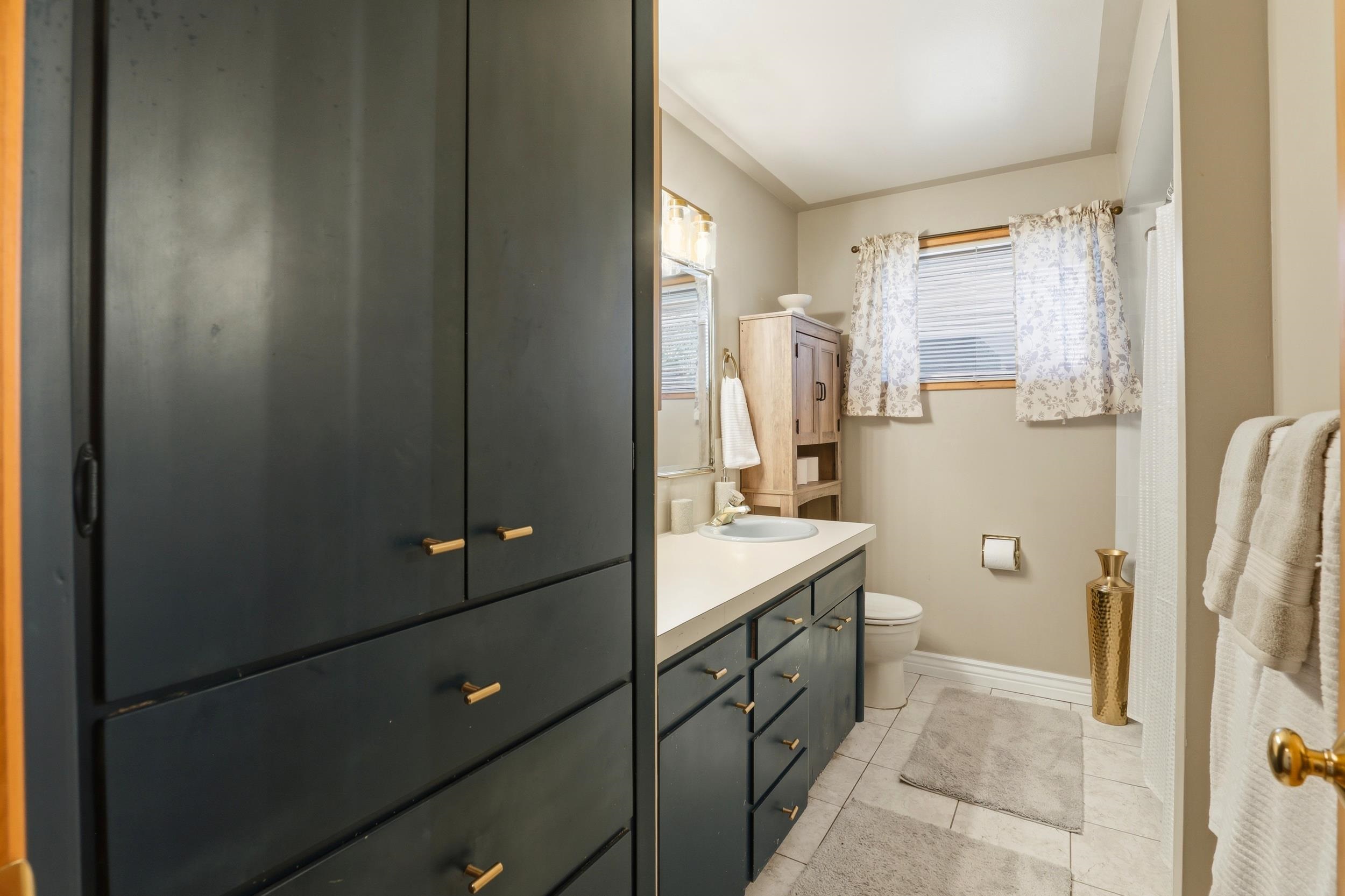 3510 W Indian Trail Rd - Photo 18